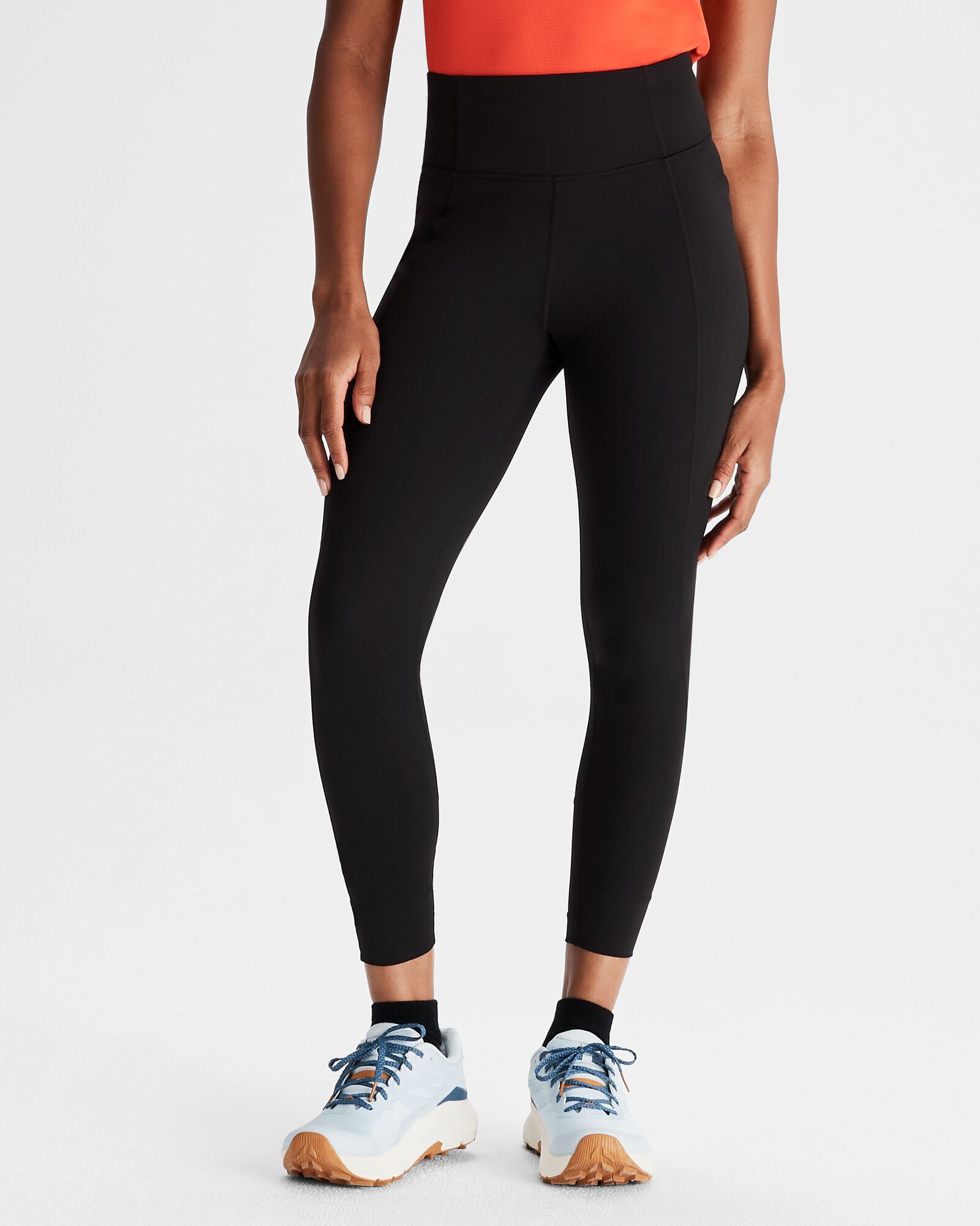 b0736_o4w_seeker_womens_7_8_leggings_a_1743632936000