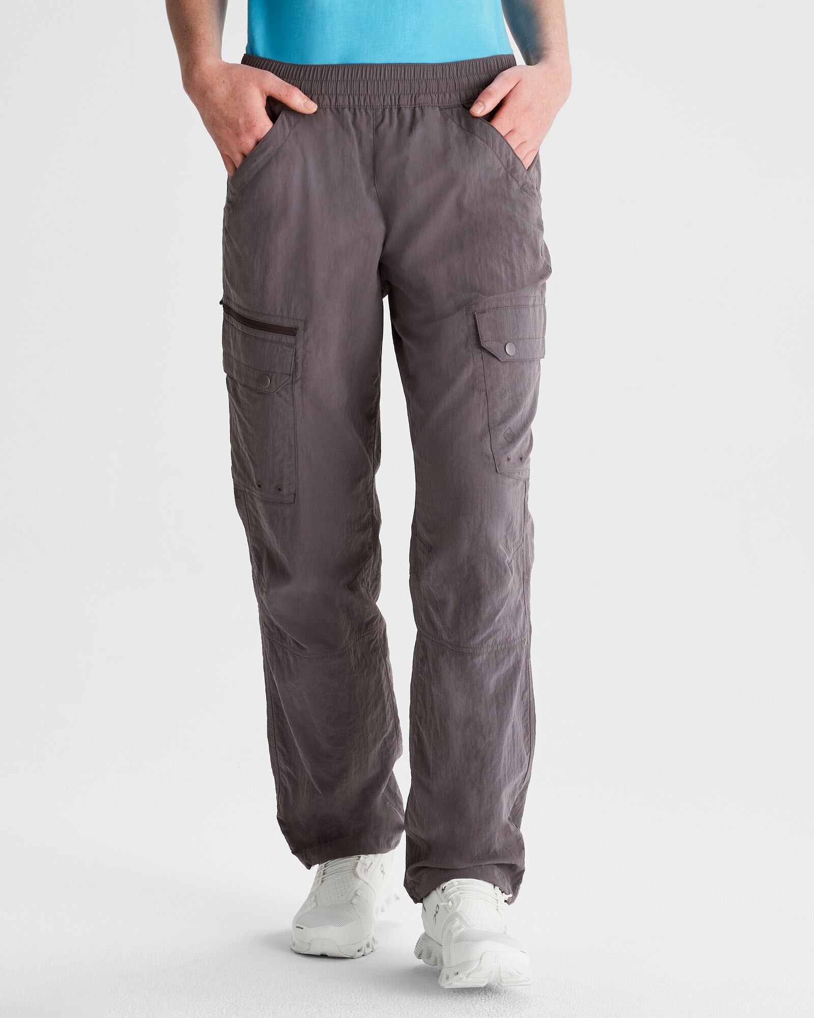 b1000_o52_evry_day_womens_cargo_pants_a_1743632368000