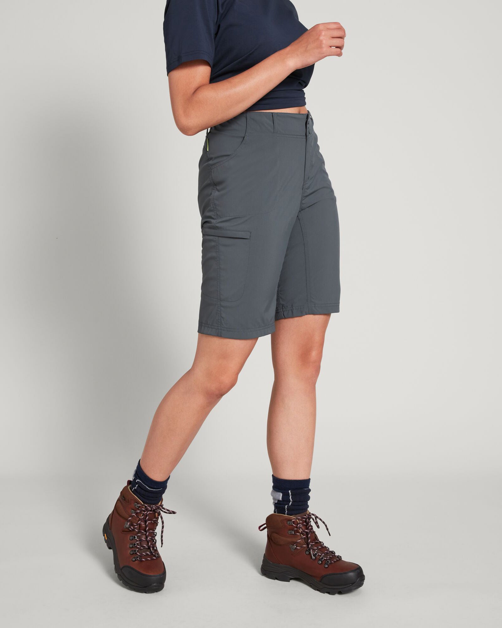 13363_913_praca_hiking_shorts_v2_wom_d_1743635117000