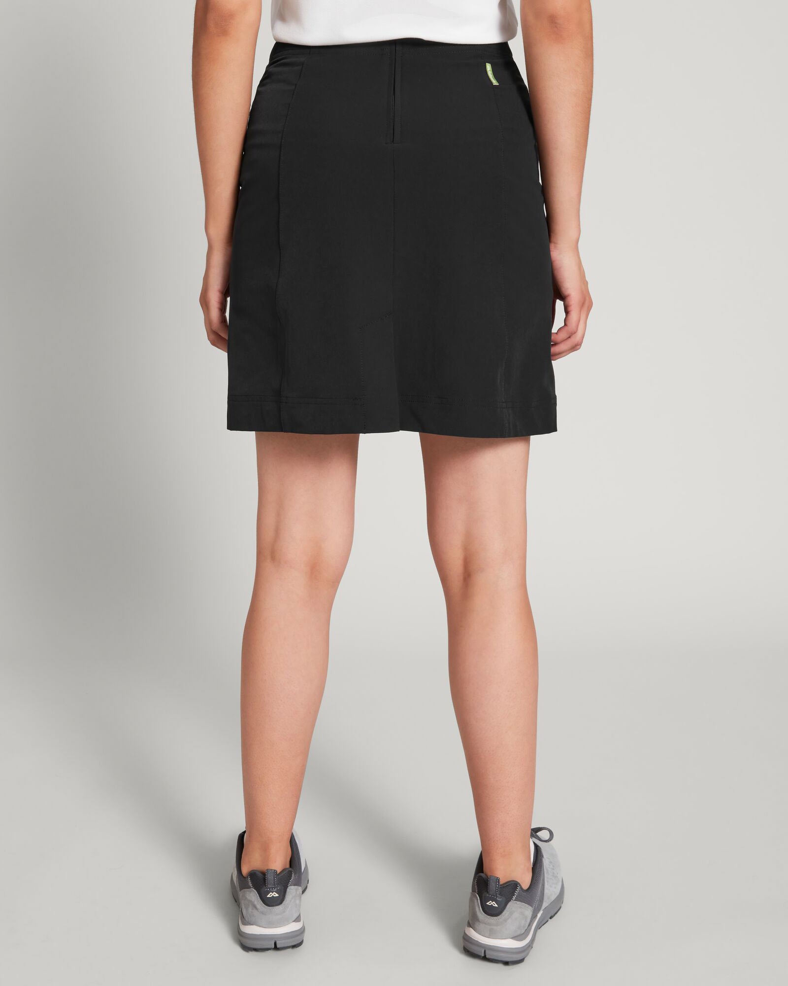 15044_902_makino_skort_c_1743635097000