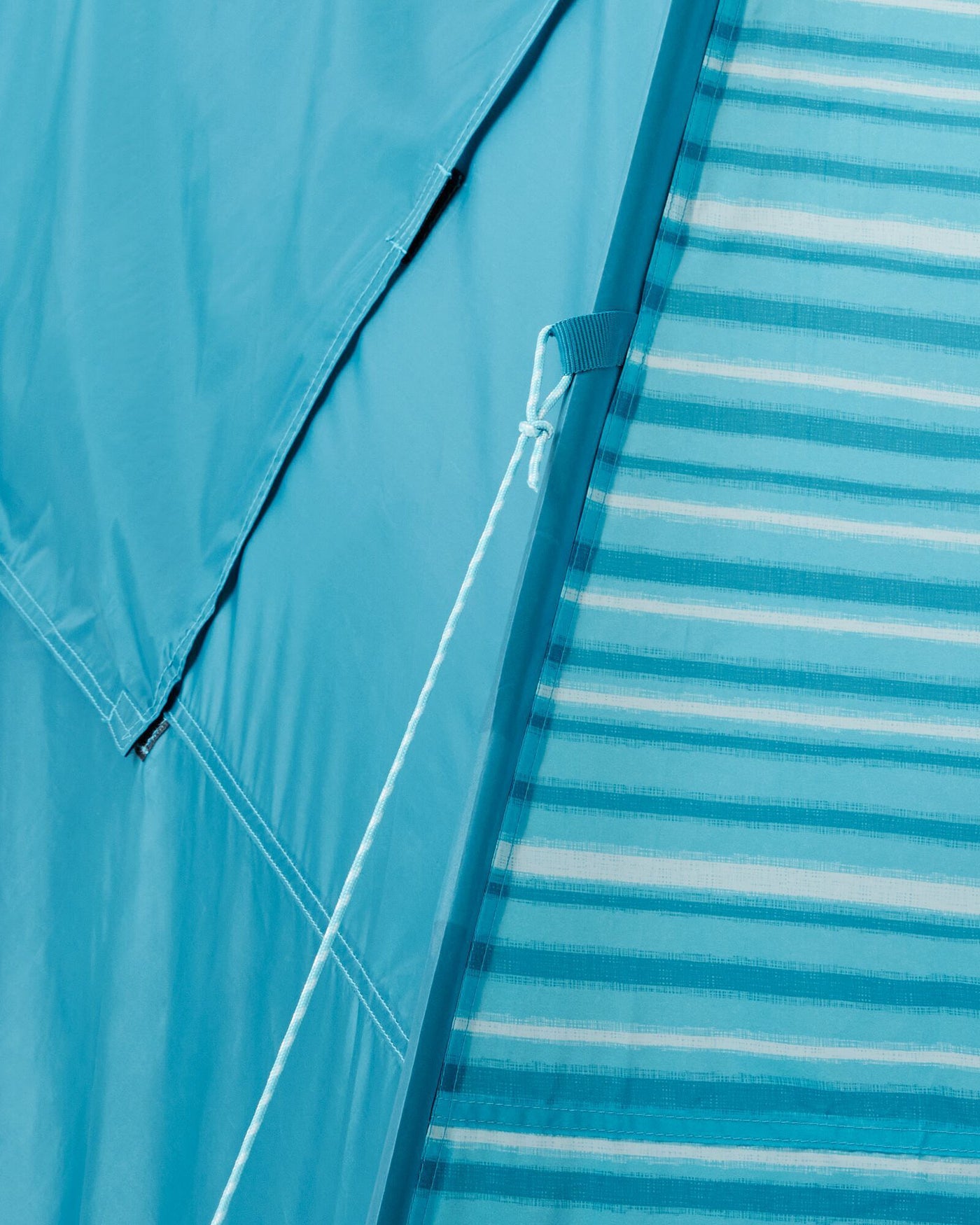 87128_o6a_retreat_beach_shelter_v3_l_blue_stri_c_1743631848000