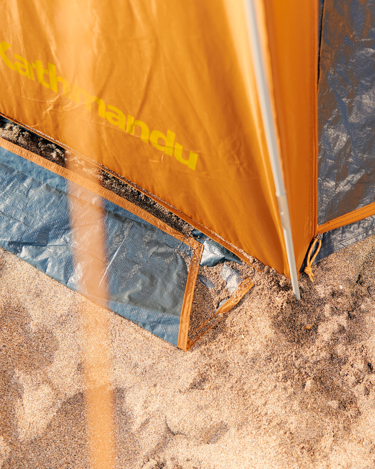 87128_opf_retreat_beach_shelter_v3_large_f_1791256492000