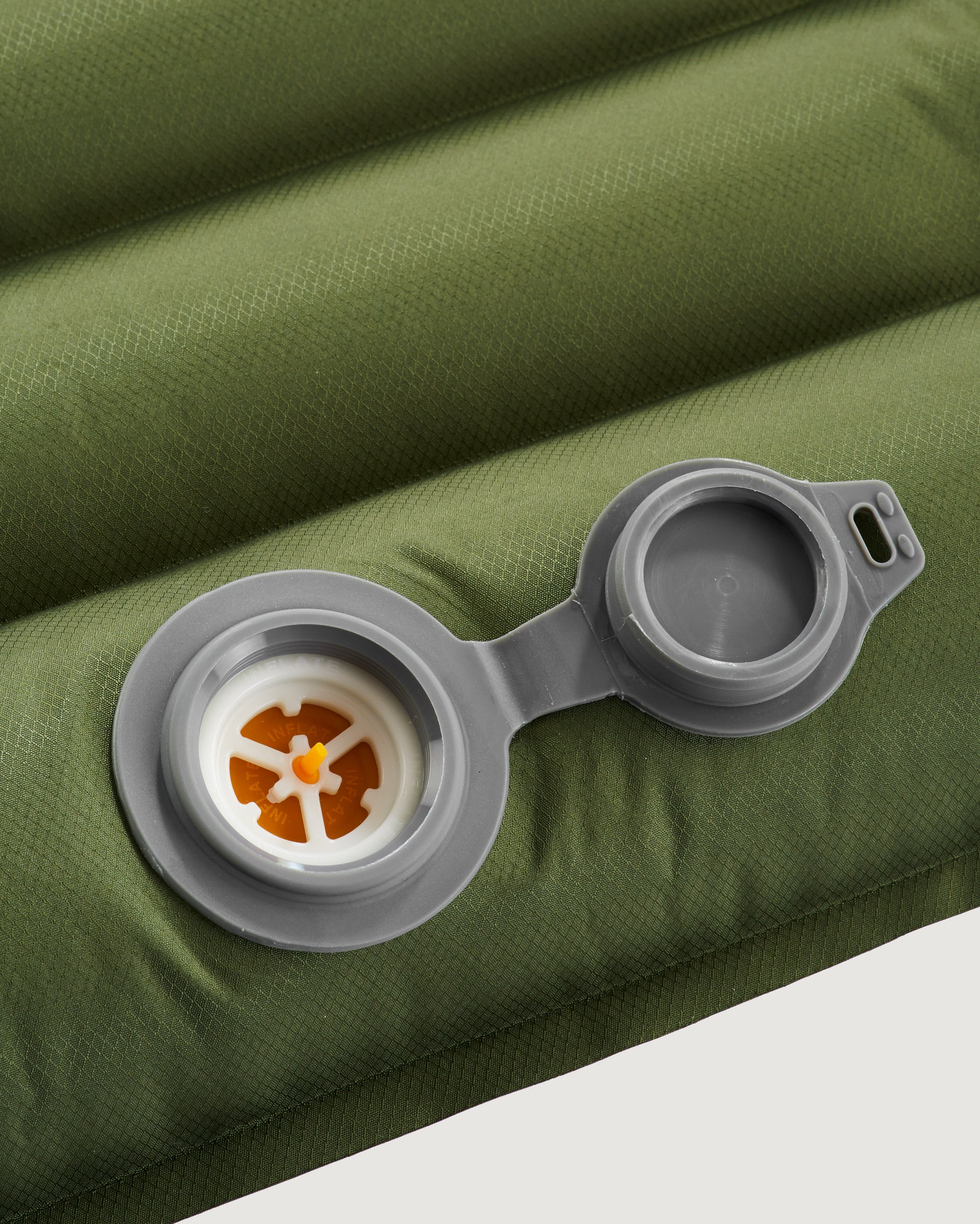 a0325_nfg_insulated_air_mat_with_pill_f_1743730875000
