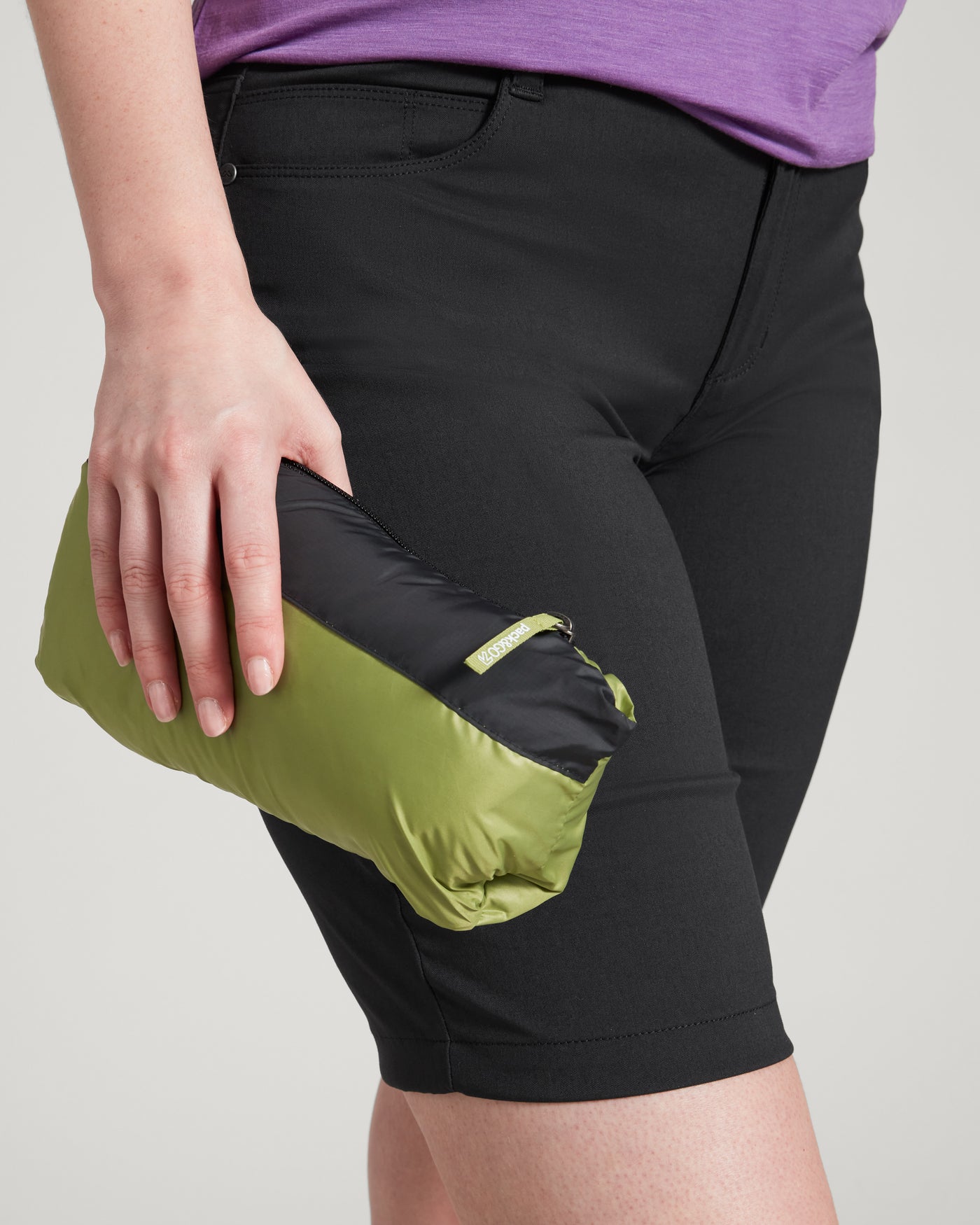 a0667_902_heli_womens_hooded_down_puffer_vest__s_1743730943000