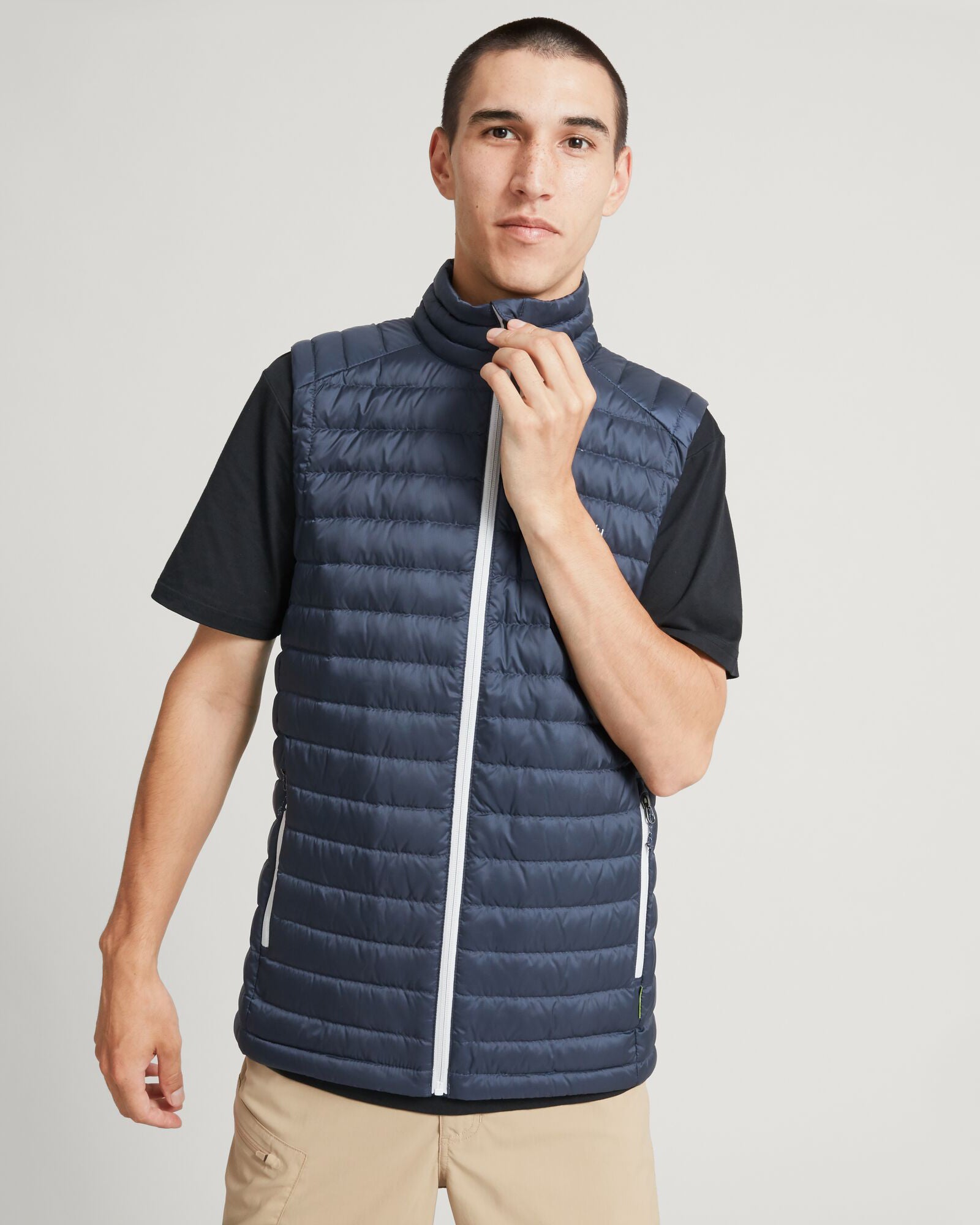 a0668_893_heli_mens_down_puffer_vest_a_1743630084000