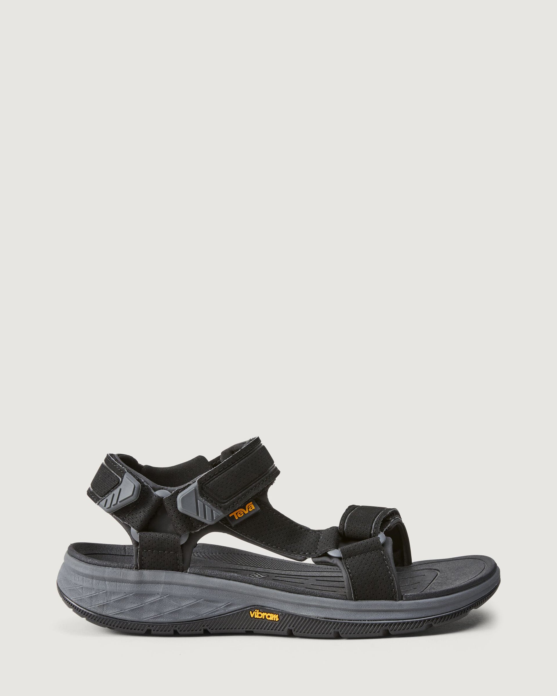 a0822_902_teva_strata_universal_mens_sanda_a_1743635578000
