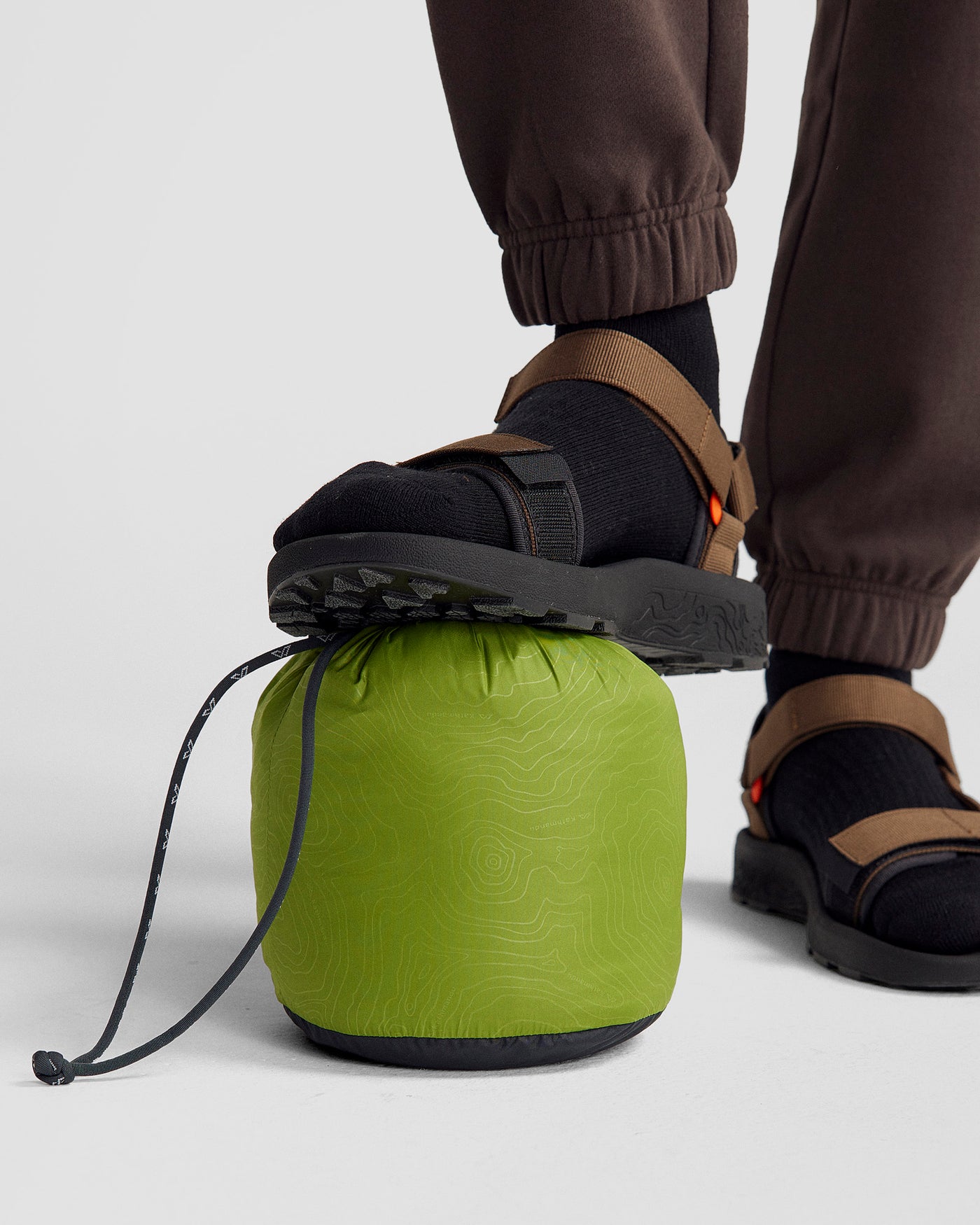 a0961_902_epiq_mens_down_vest_e_1743628576000