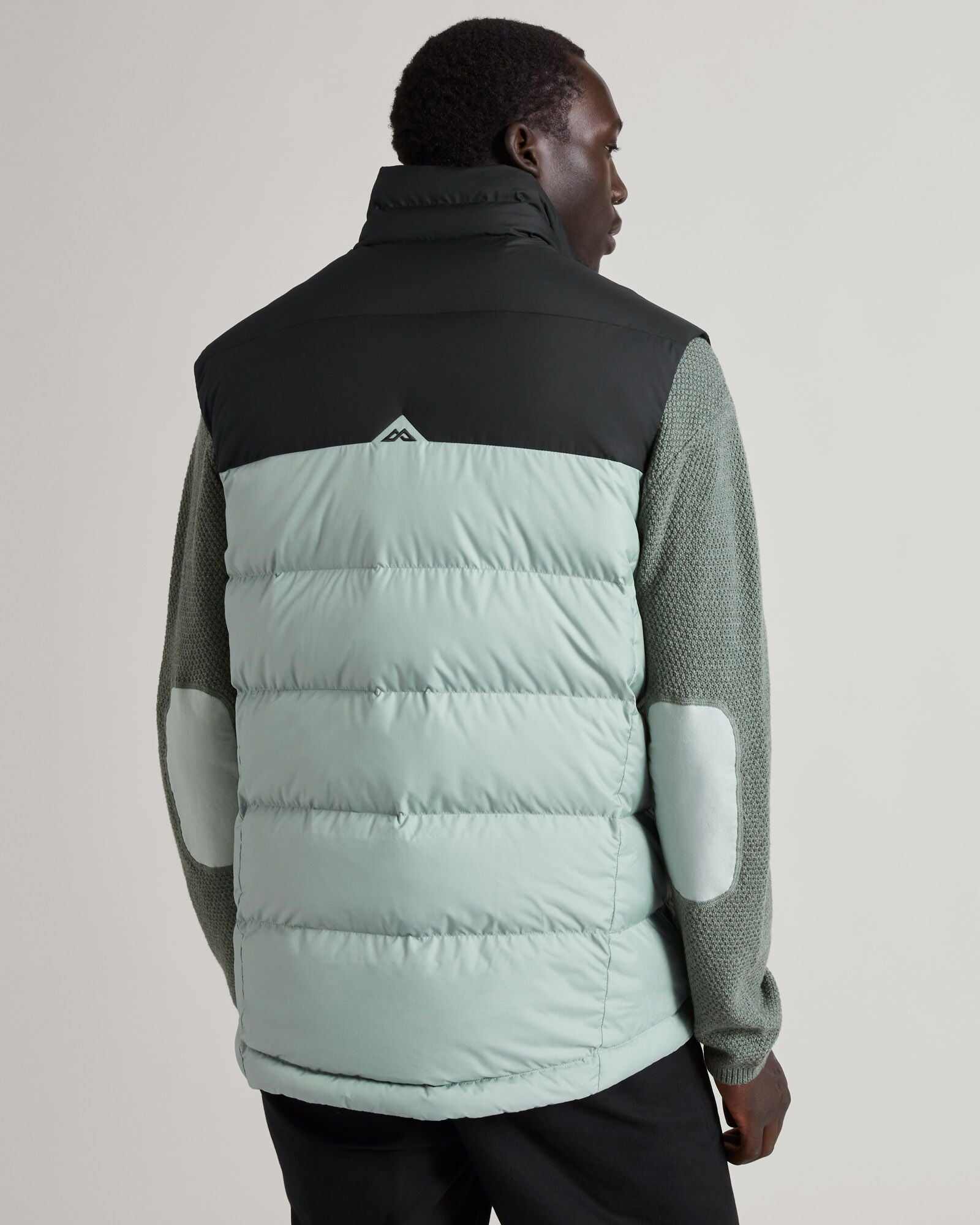 a0961_o1j_epiq_mens_down_vest_v2_gre_c_1743630110000