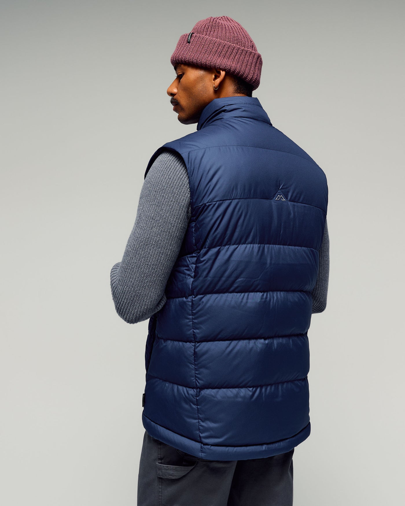 a0961_ou3_epiq_mens_down_vest_v2_e_1774913972000