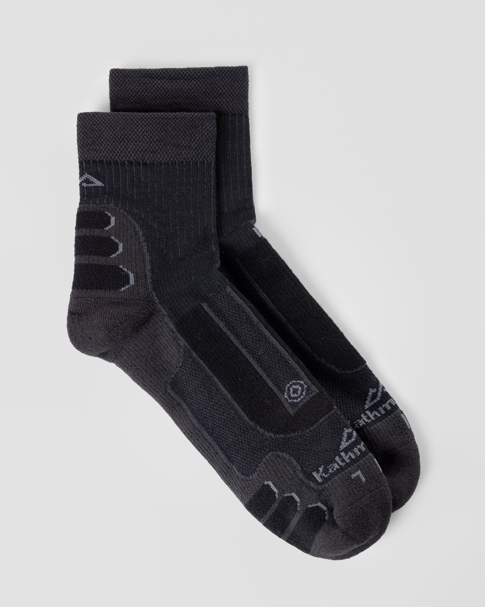 a0991_901_olh_nuyarn_ergonomic_quarter_crew_hike_socks_bl_a_1755038008000