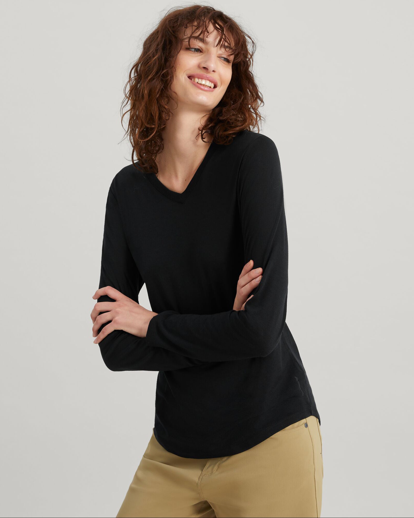 a1232_902_womens_100percent_merino_long_sleeve_v_t_d_1743630665000