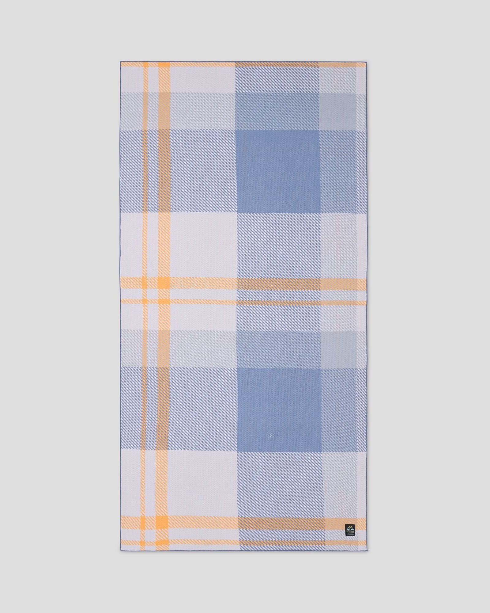 a1239_om0_roamer_sand_proof_beach_towel_purp_a_1743631528000