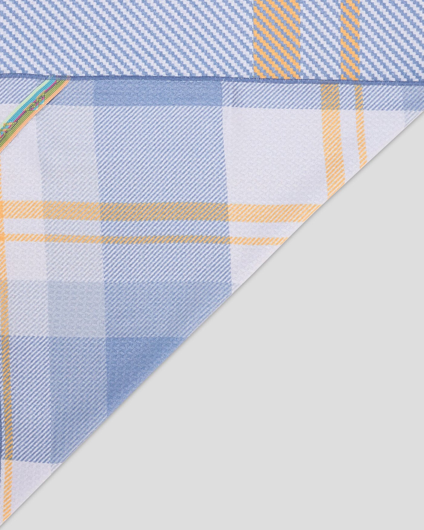 a1239_om0_roamer_sand_proof_beach_towel_purp_c_1743631530000