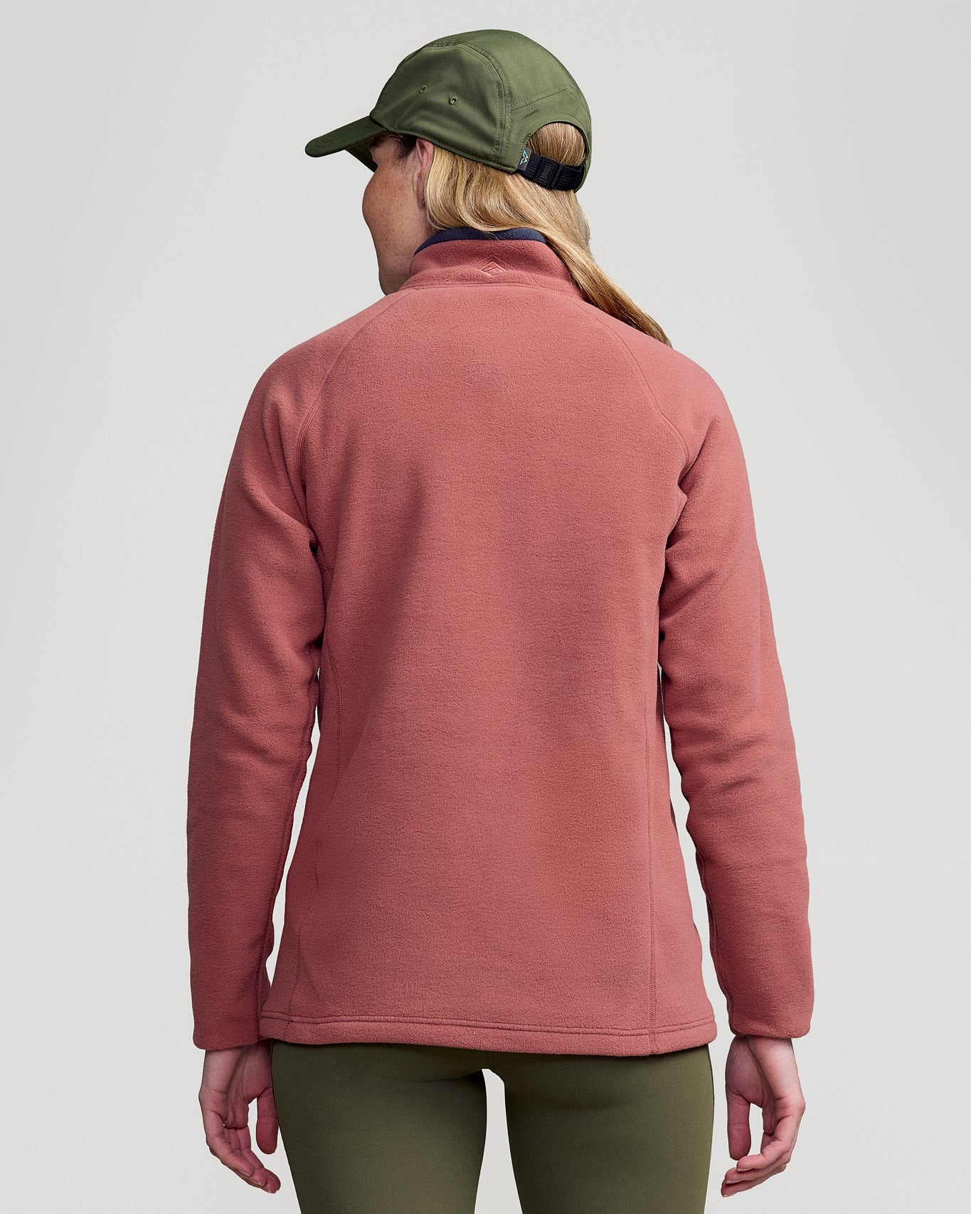 a1296_osw_ridge_100_primaloft_womens_pullover_c_1754351701000