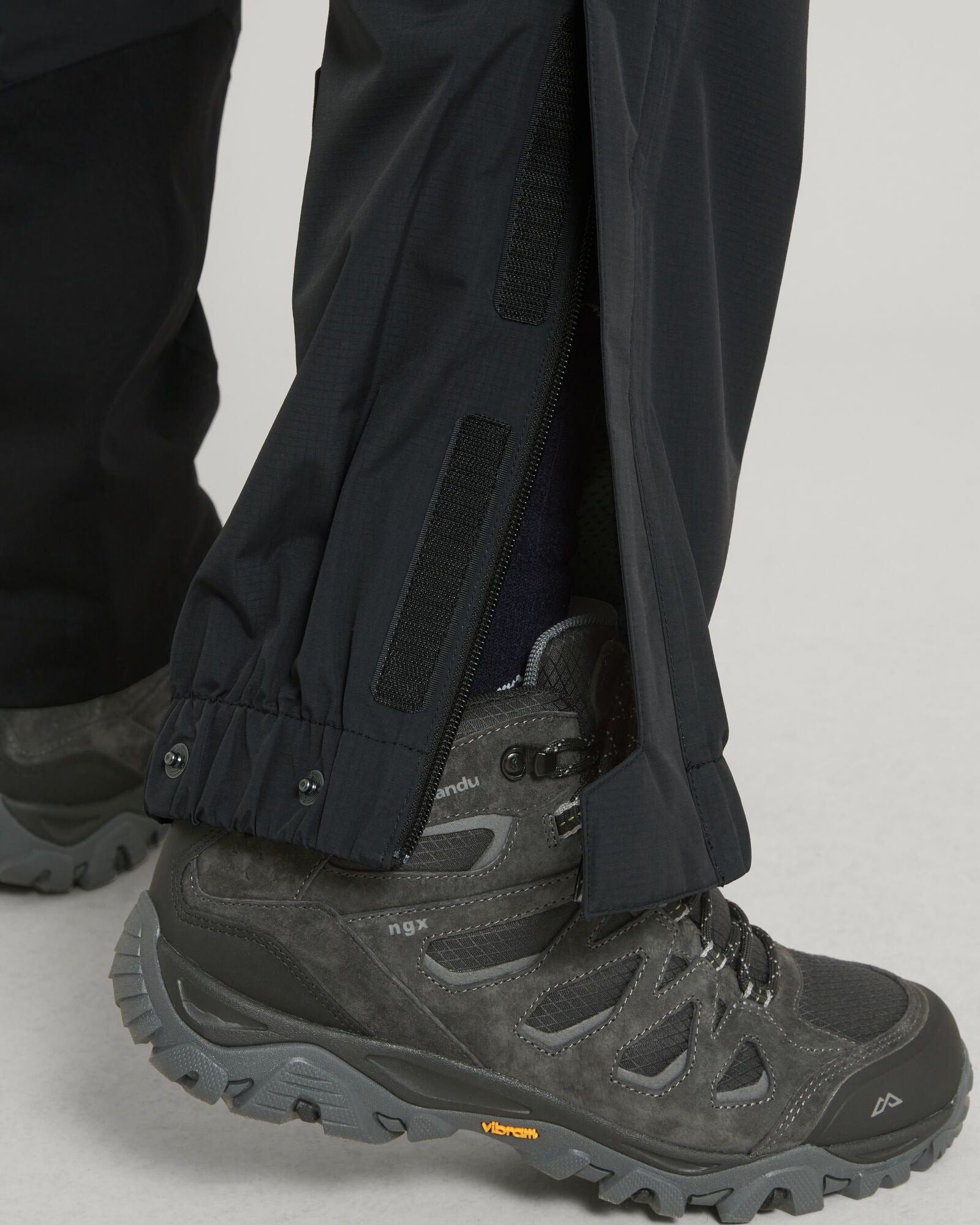 a1314_902_trailhead_mens_rain_pants_g_1743634587000