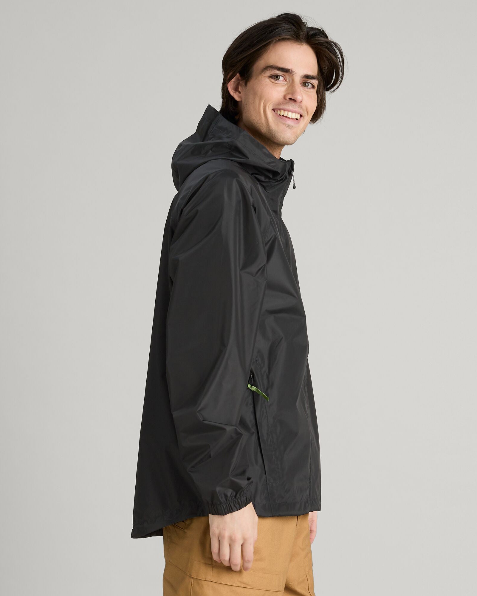 a1391_902_pocket_it_2l_mens_rain_jacket_v4_b_c_1743629847000