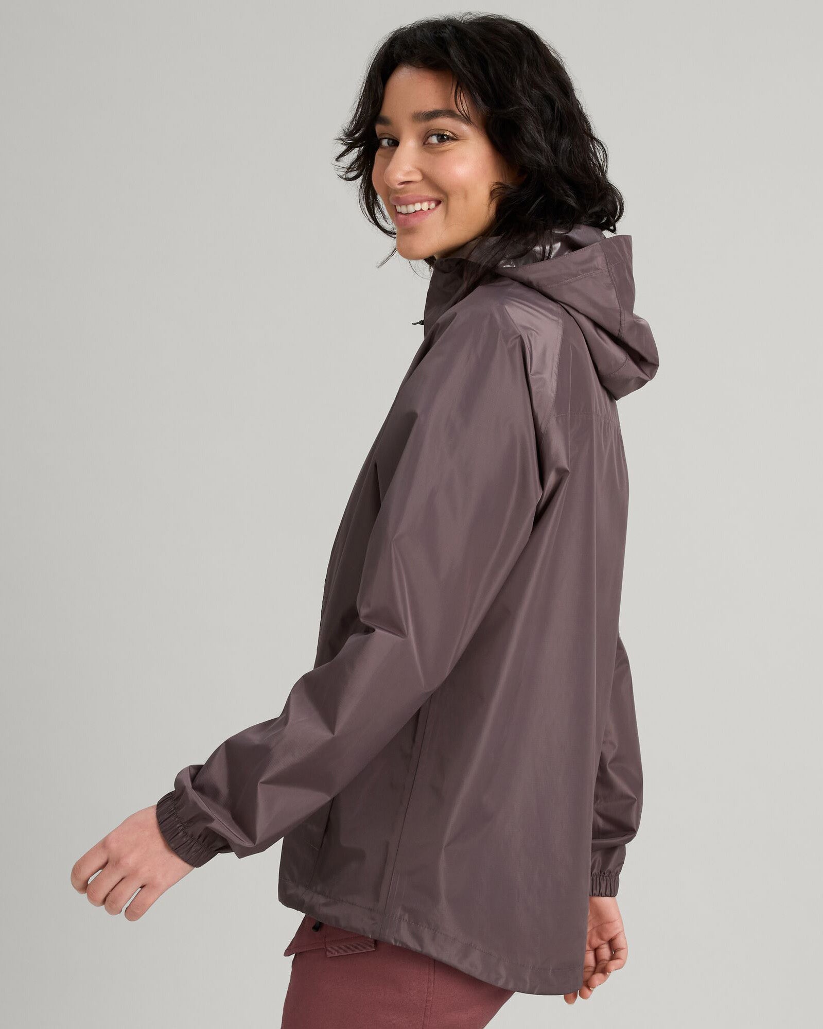 a1392_o52_pocket_it_2l_womens_rain_jacket_v4_purpl_c_1743630436000