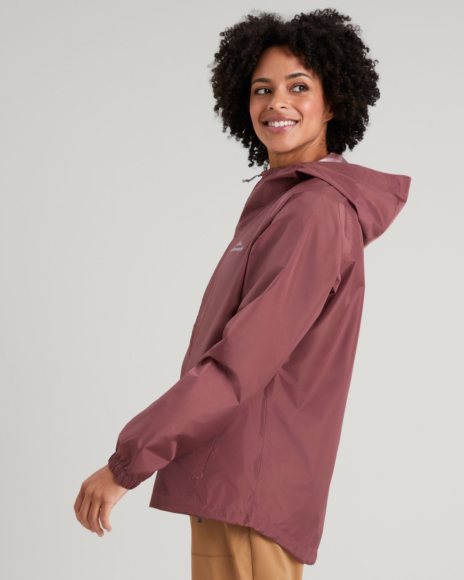 a1392_o8b_pocket_it_2l_womens_rain_jacket_v4_re_c_1743629340000