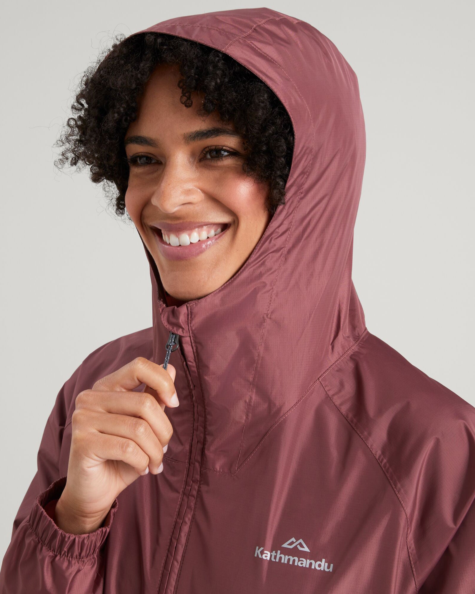 a1392_o8b_pocket_it_2l_womens_rain_jacket_v4_re_f_1743629591000
