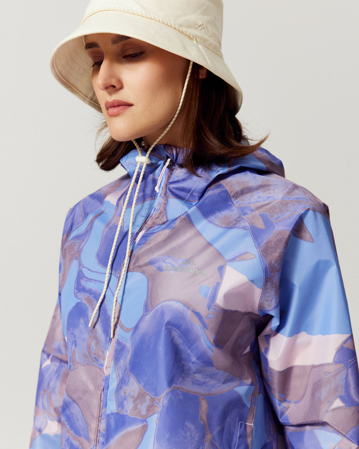 a1392_p2m_pocket_it_2l_womens_rain_jacket_v4_d_1789692411000