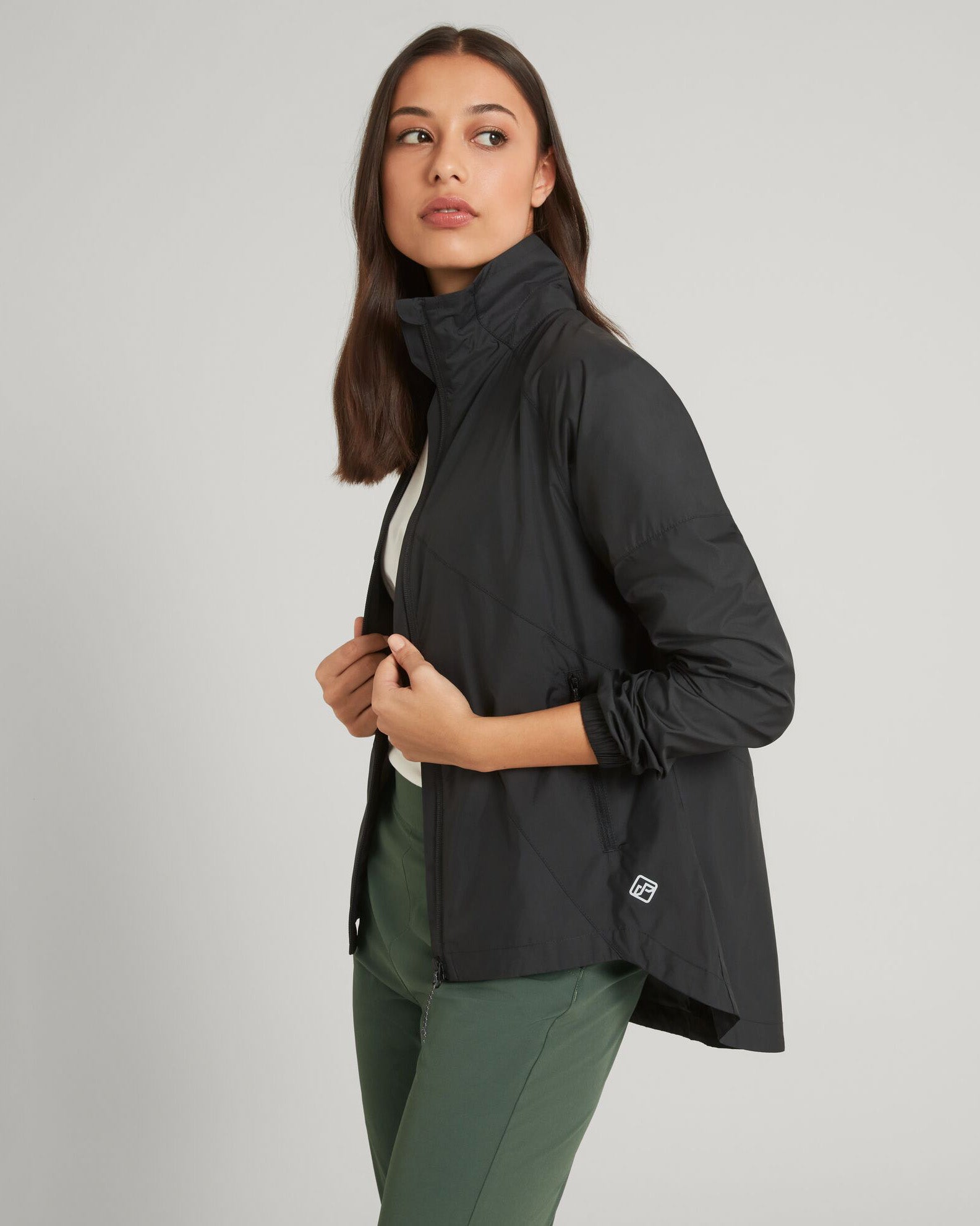 a1445_902_wnd_chaser_womens_windbreaker_jack_c_1743629848000