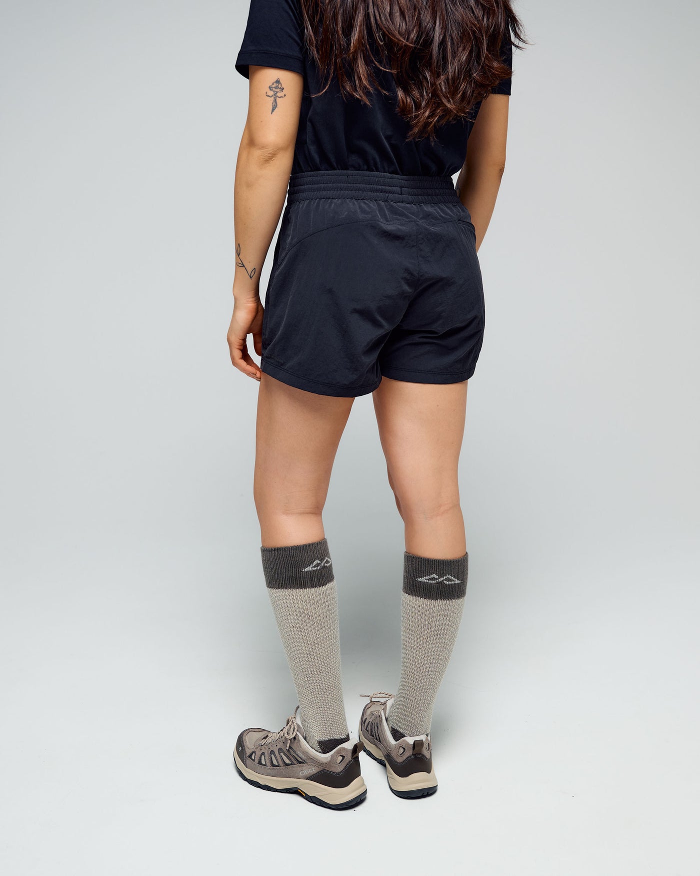 a1449_902_womens_evry_day_4_inch_shorts_c_1768348964000