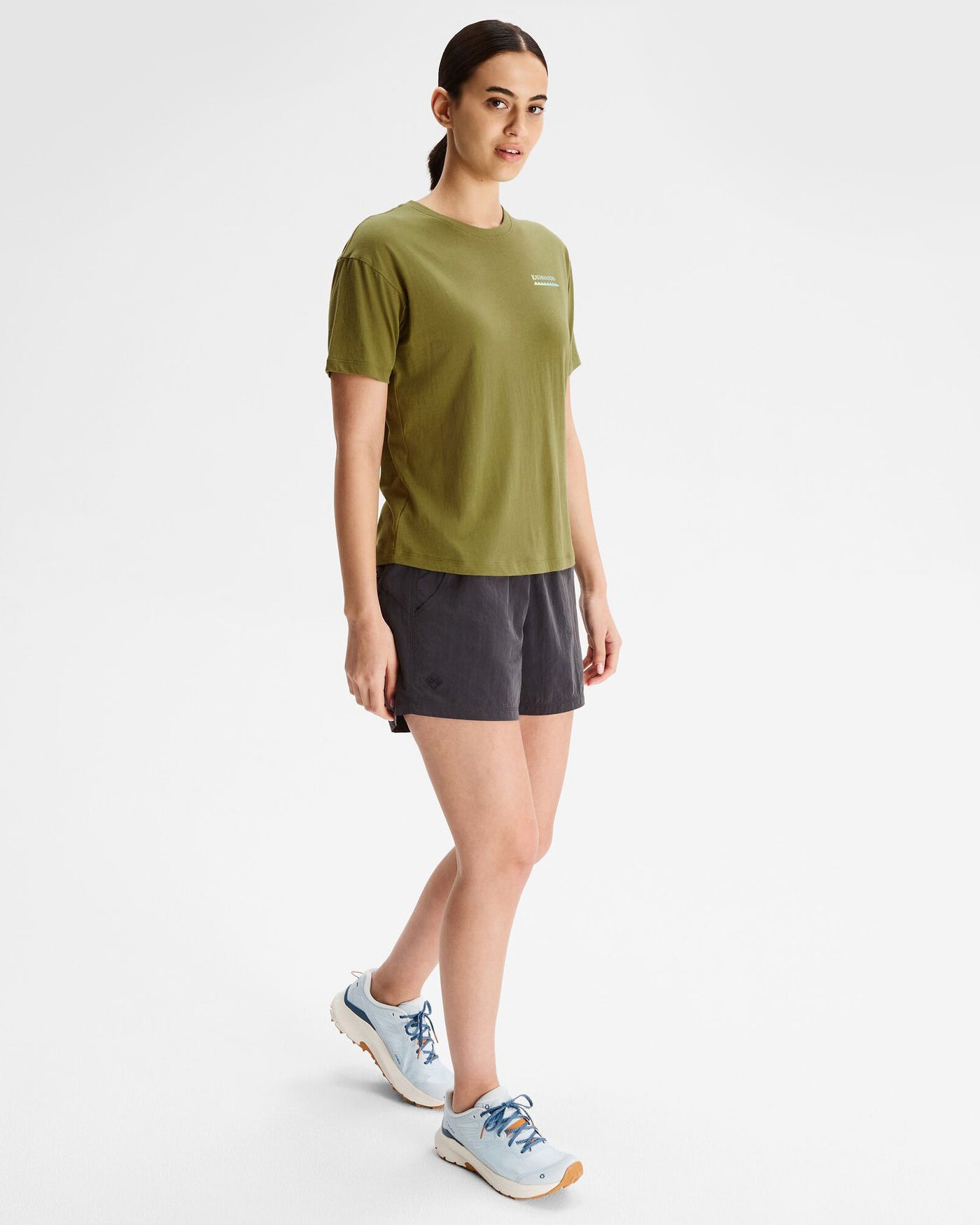 a1449_o4t_evry_day_womens_4_inch_short_b_1743634421000