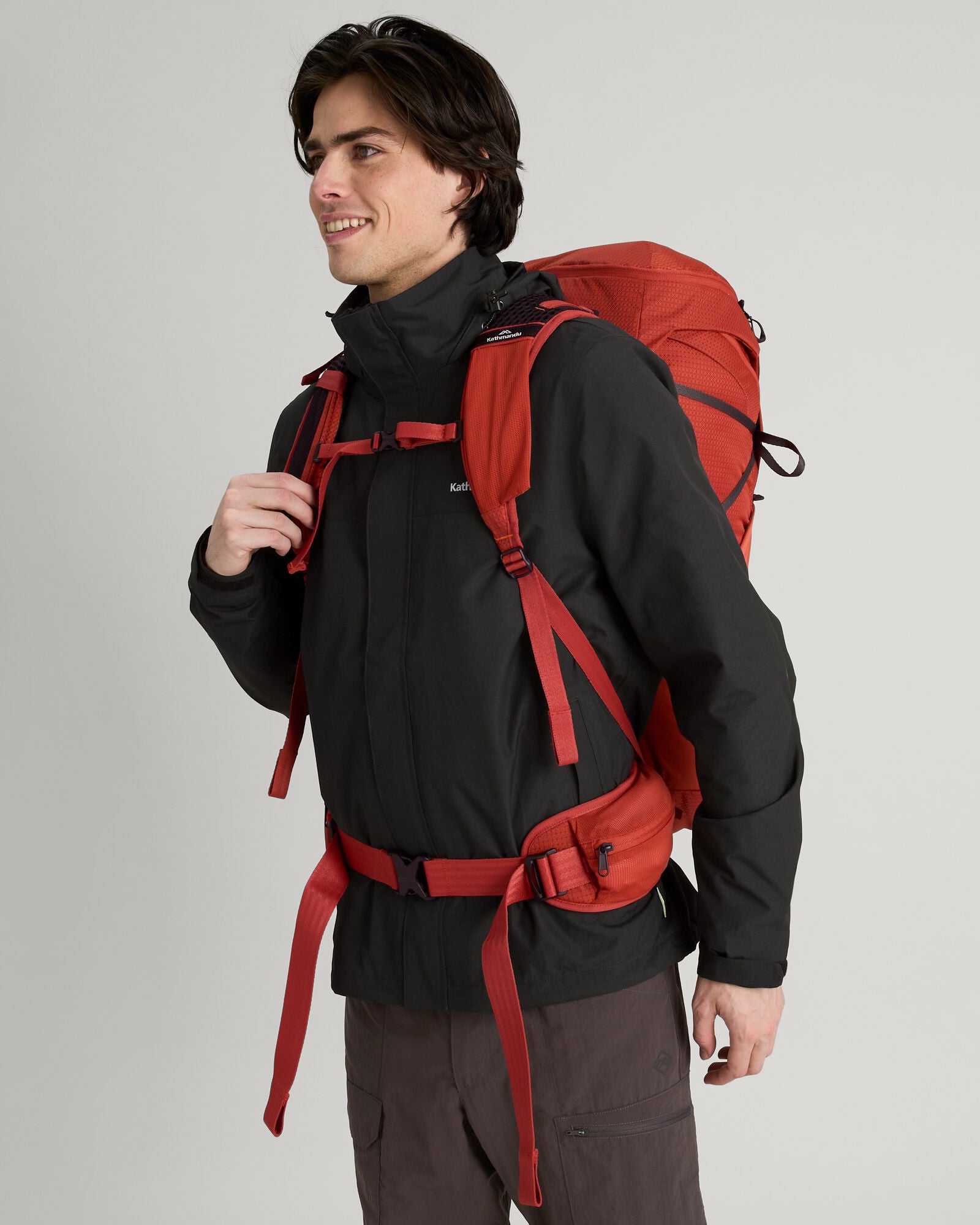 a1469_679_valorous_pack_38l_red_j_1743629569000