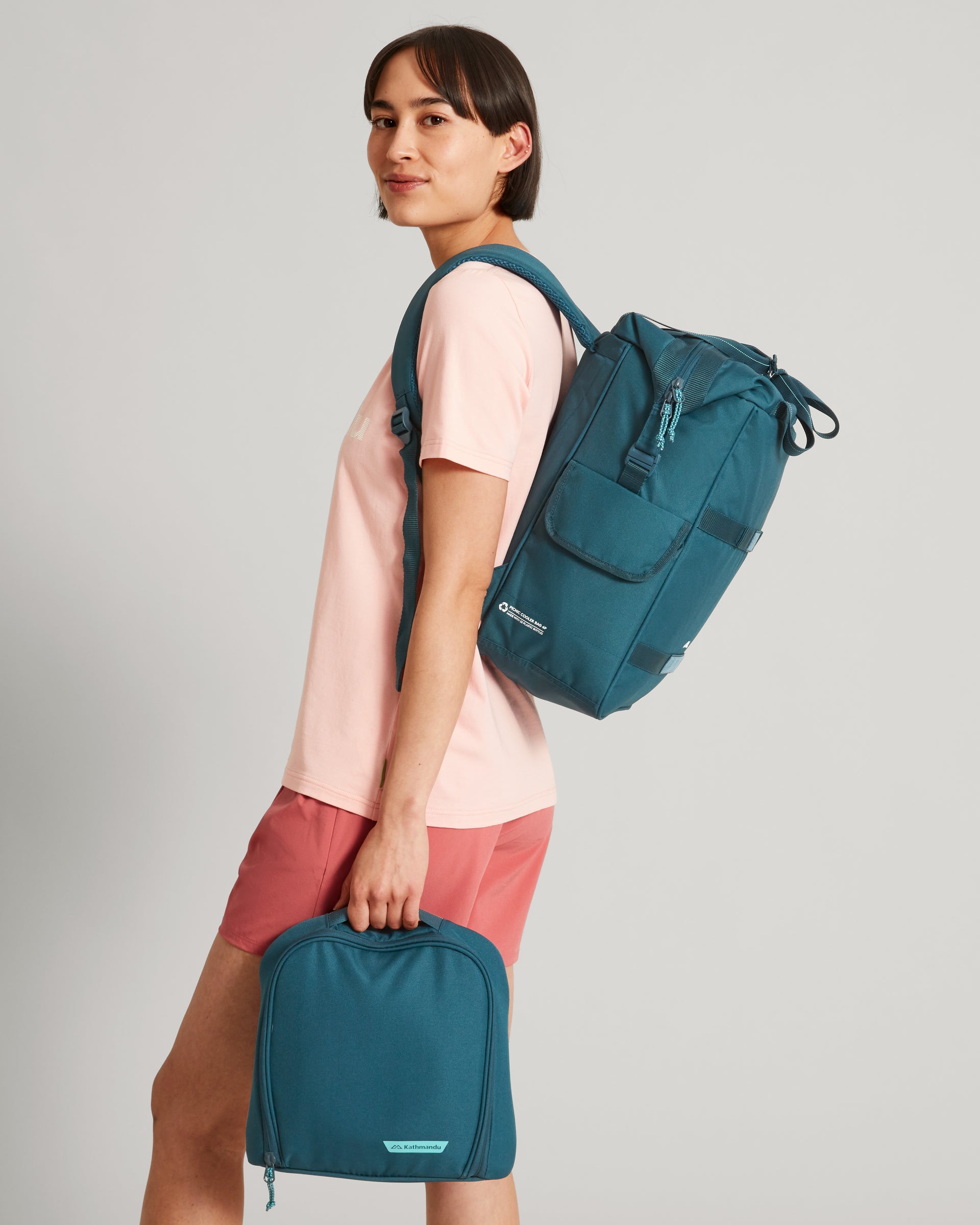 Roamer Picnic Cooler Backpack â€“ Four Person Deep Sea Blue