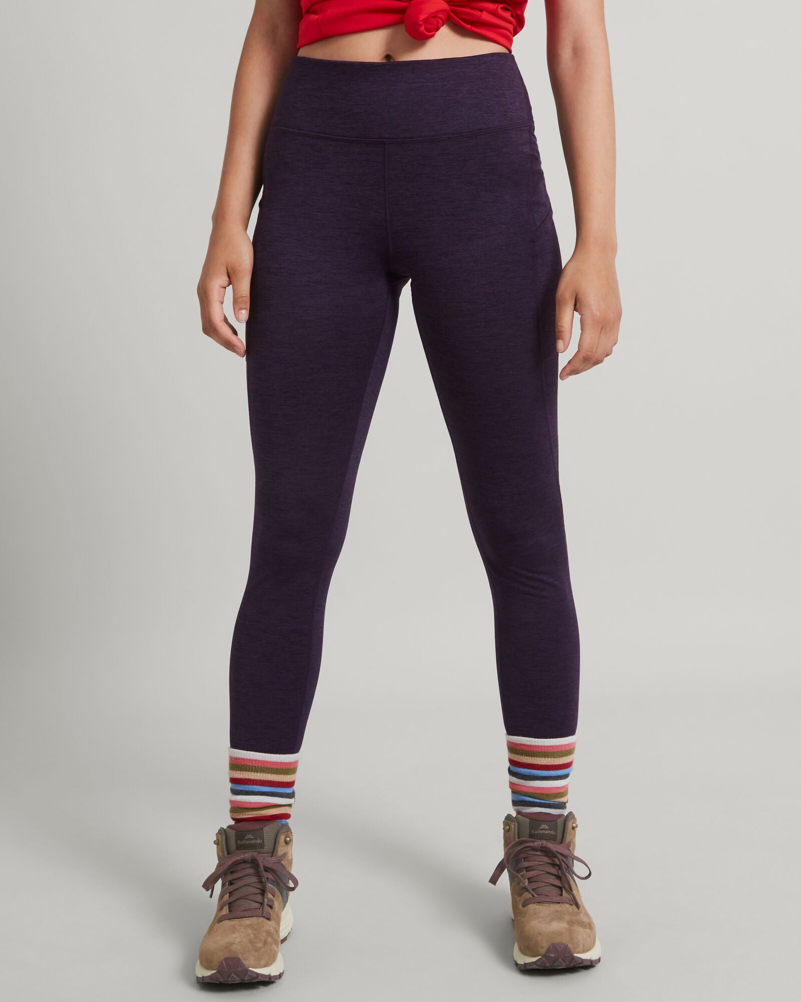 a1547_nzu_ult_hike_winter_womens_legging_a_1743634336000