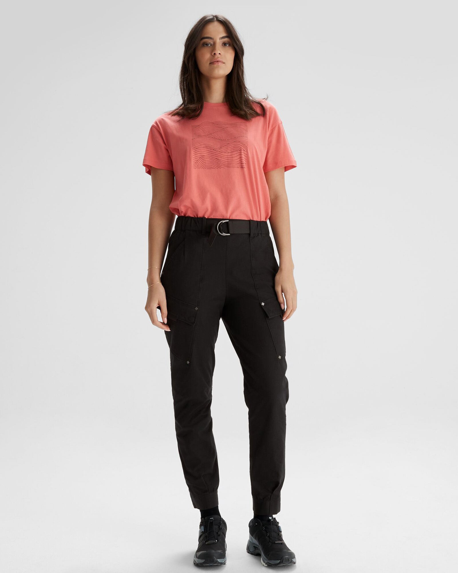 a1568_902_vander_womens_cargo_pants_b_1743634301000