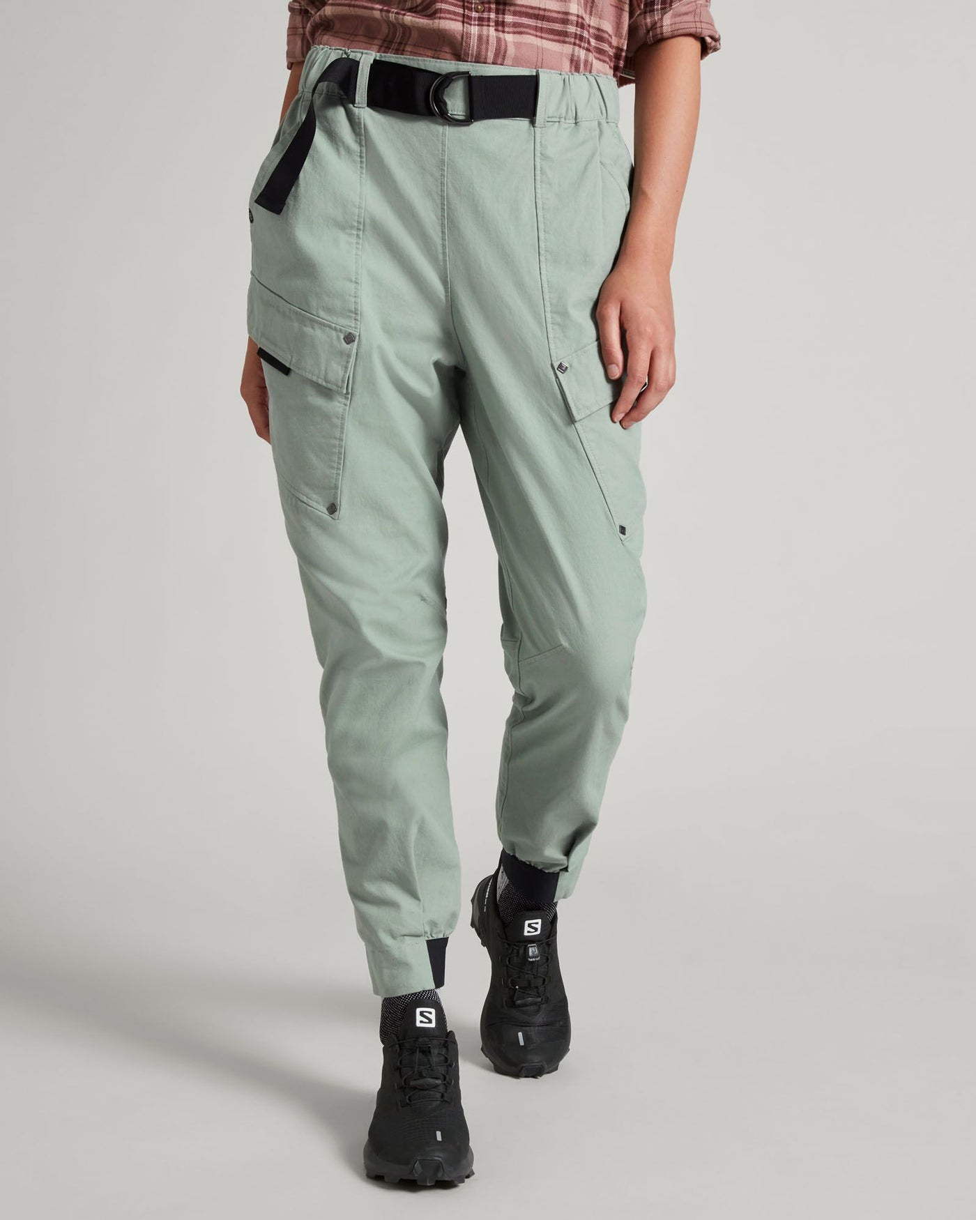 a1568_nz8_vander_womens_cargo_pan_f_1743634310000