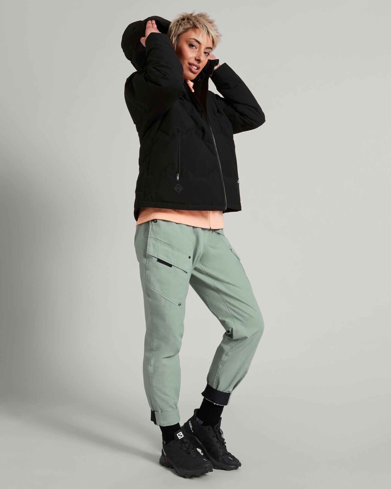 a1572_902_frisco_x_womens_down_hooded_jack_b_1743630367000