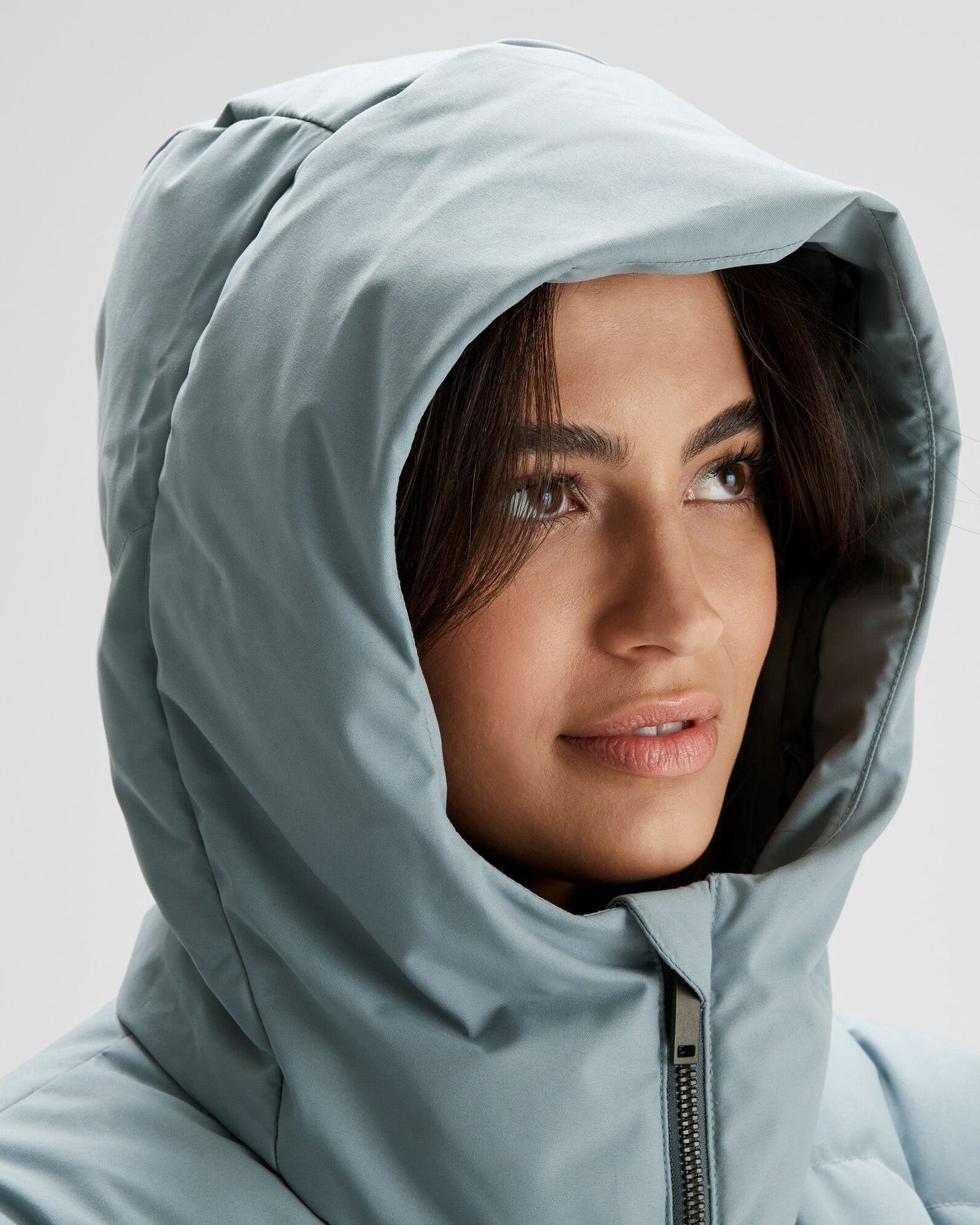 a1572_ofe_frisco_x_womens_down_puffer_hooded_jacke_e_1743634280000