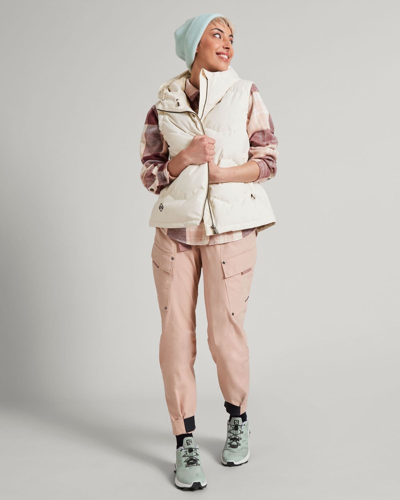 a1574_013_frisco_x_womens_hooded_down_vest_k_1743630267000