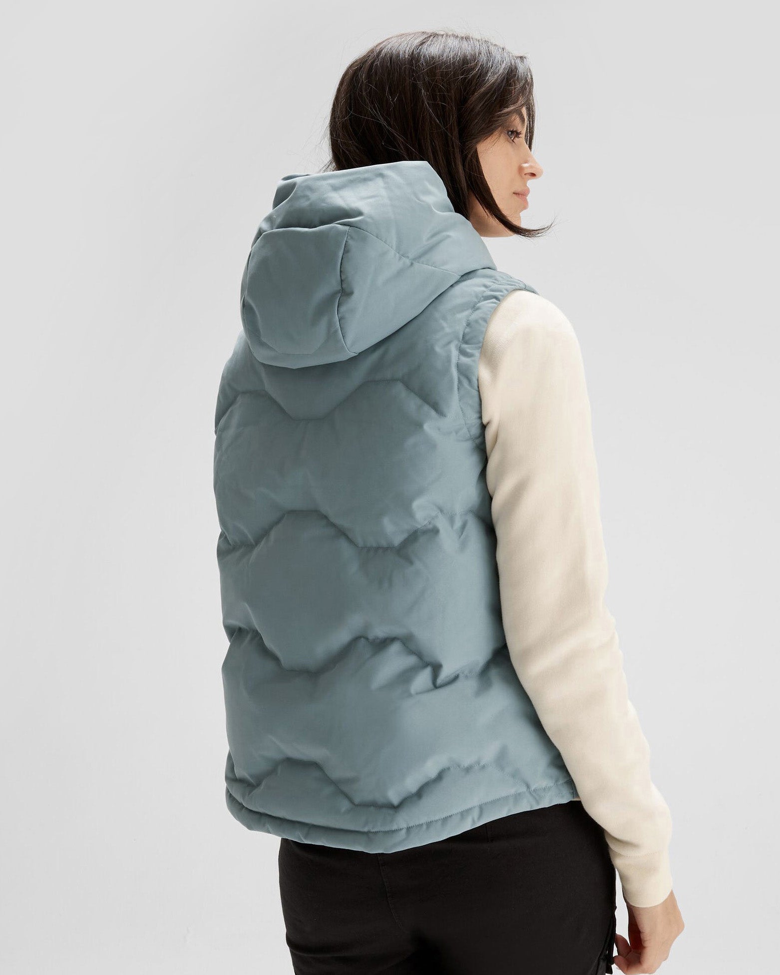 a1574_ofe_frisco_x_womens_hooded_down_puffer_ves_d_1743634249000