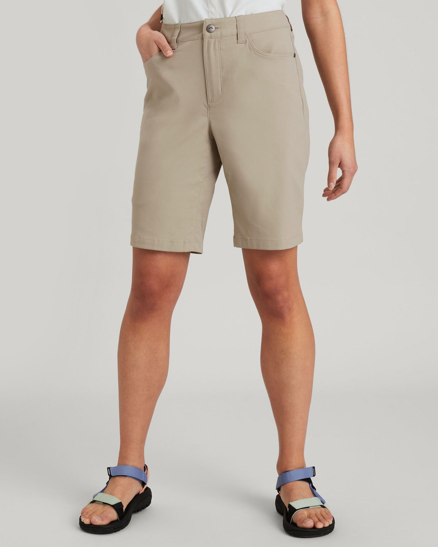 a1706_b88_flight_womens_shorts_a_1743634048000