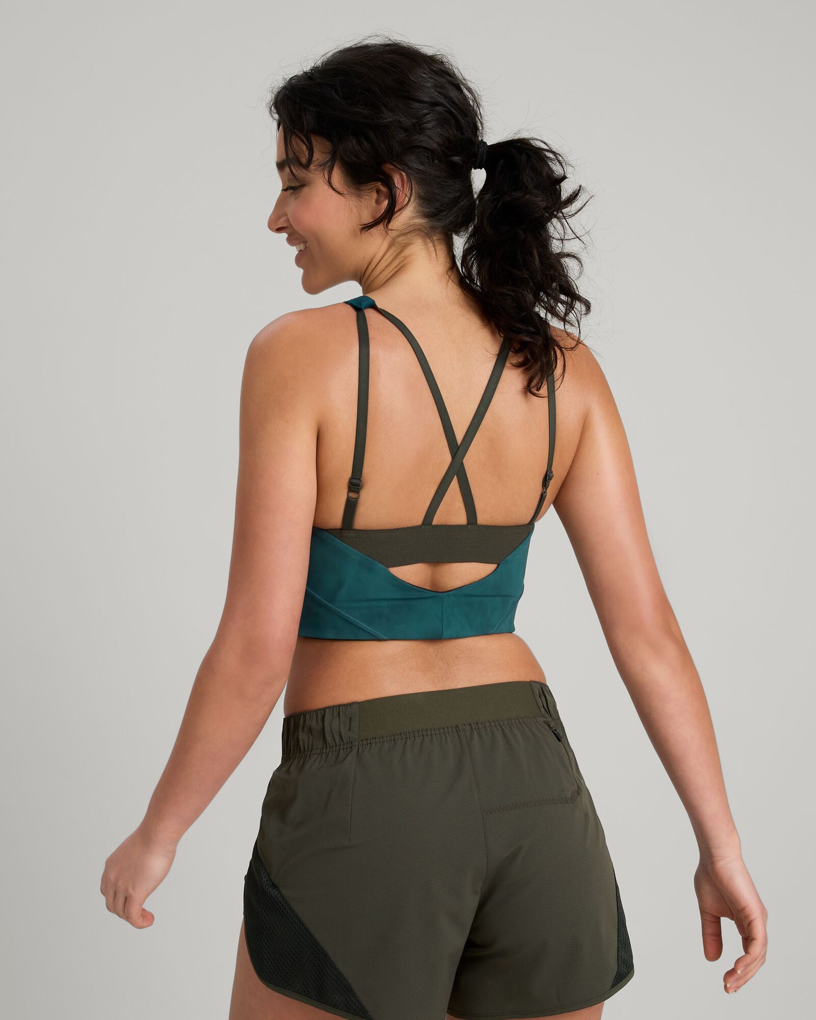 a1717_ofj_wdn_move_womens_crop_top_green_blue_d_1743629582000
