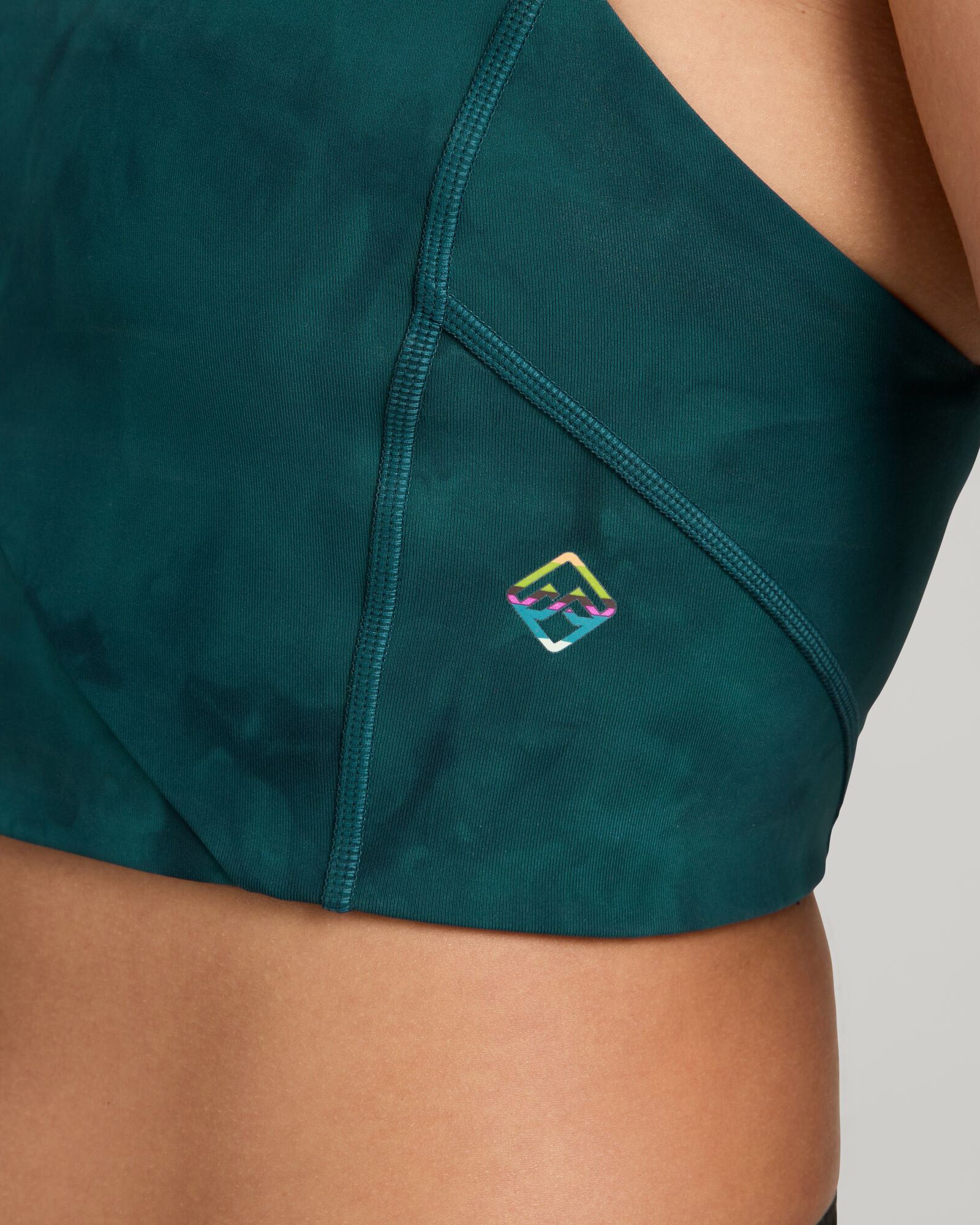 a1717_ofj_wdn_move_womens_crop_top_green_blue_e_1743634006000