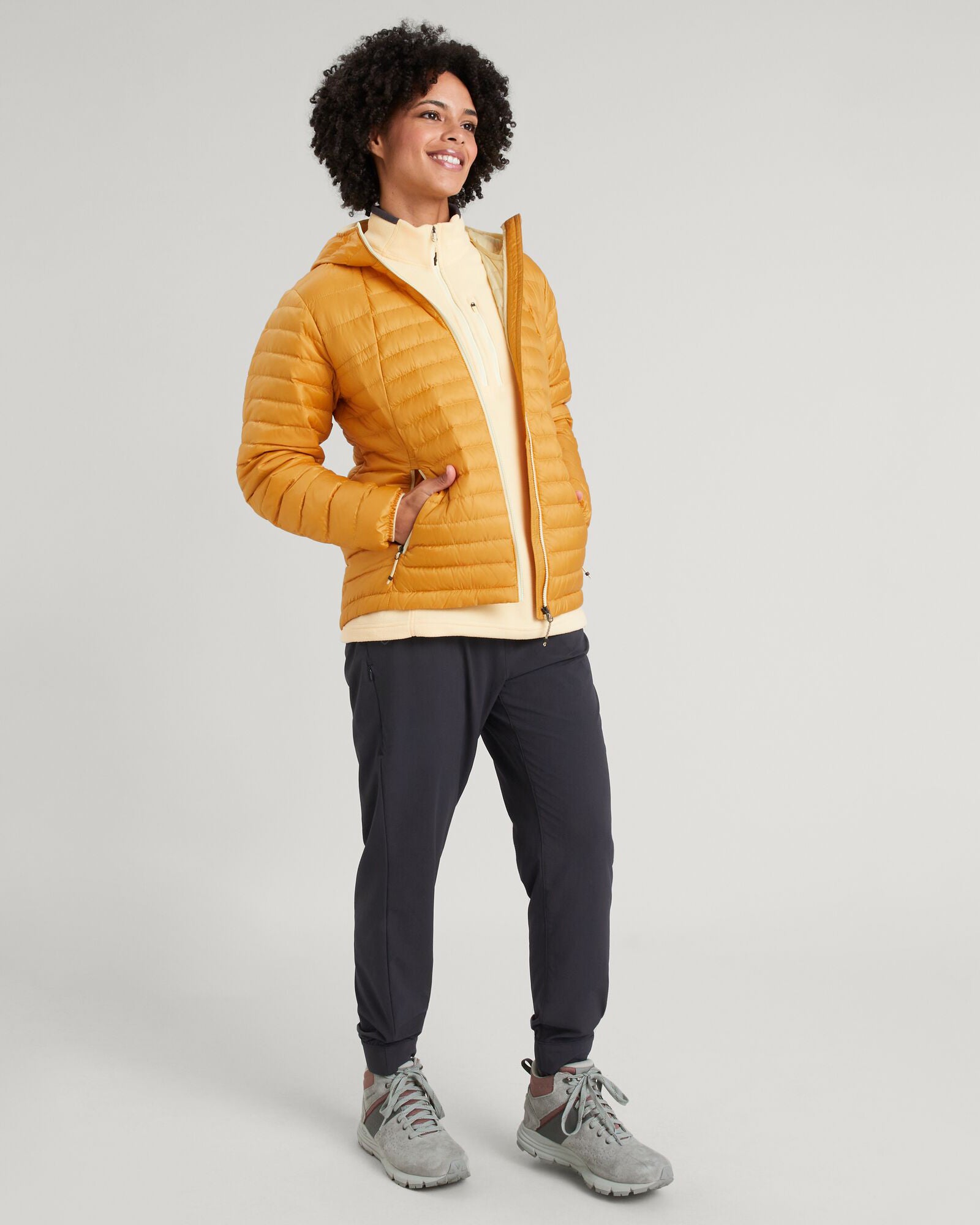 b0227_n08_heli_r_womens_hooded_down_jacket_b_1743630501000