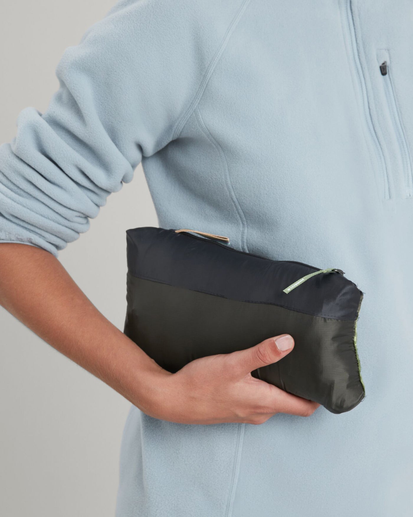 b0227_o4w_heli_r_womens_hooded_down_jacket_i_1743633891000