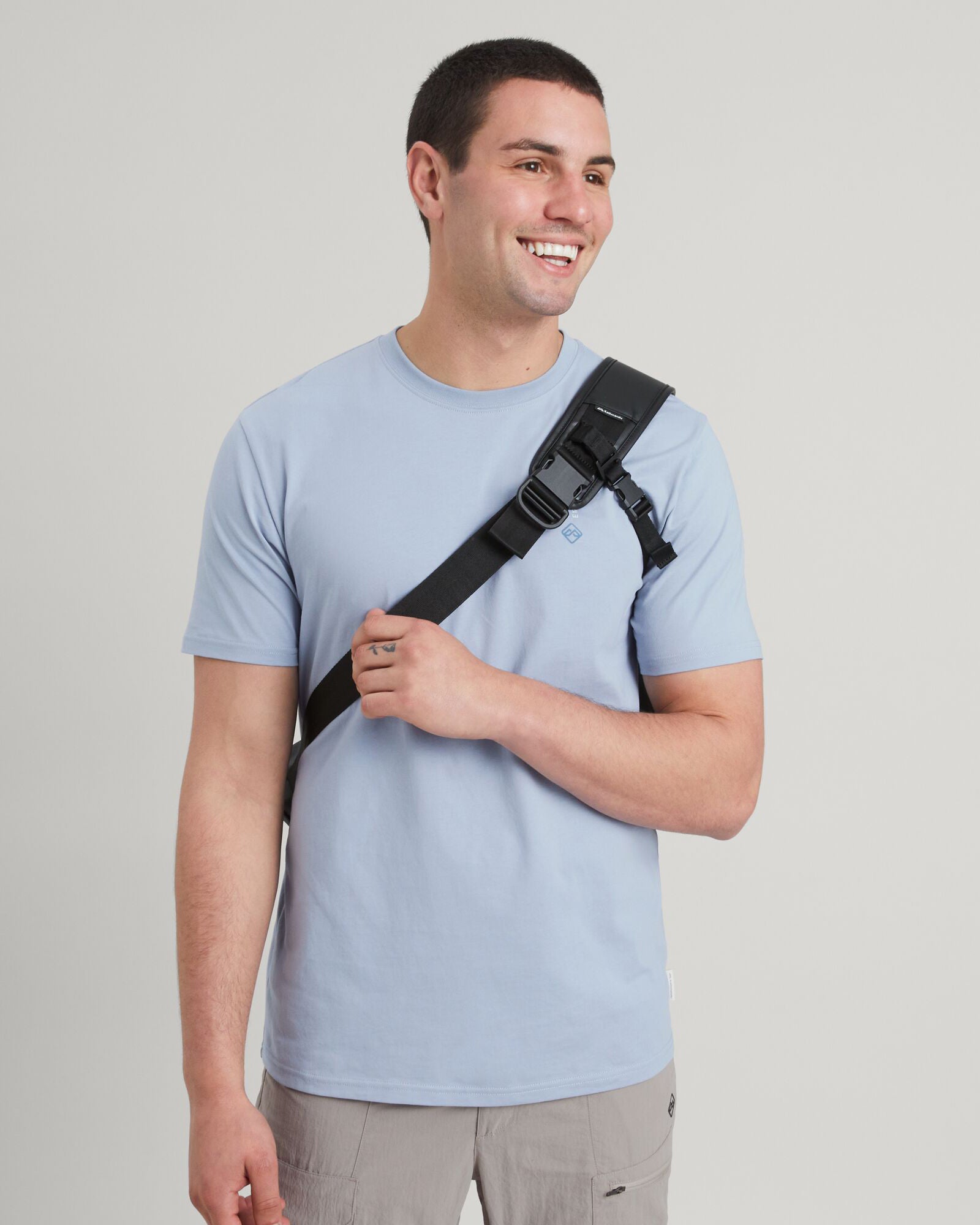b0385_o4w_amphi_roll_top_messenger_d_1743630465000