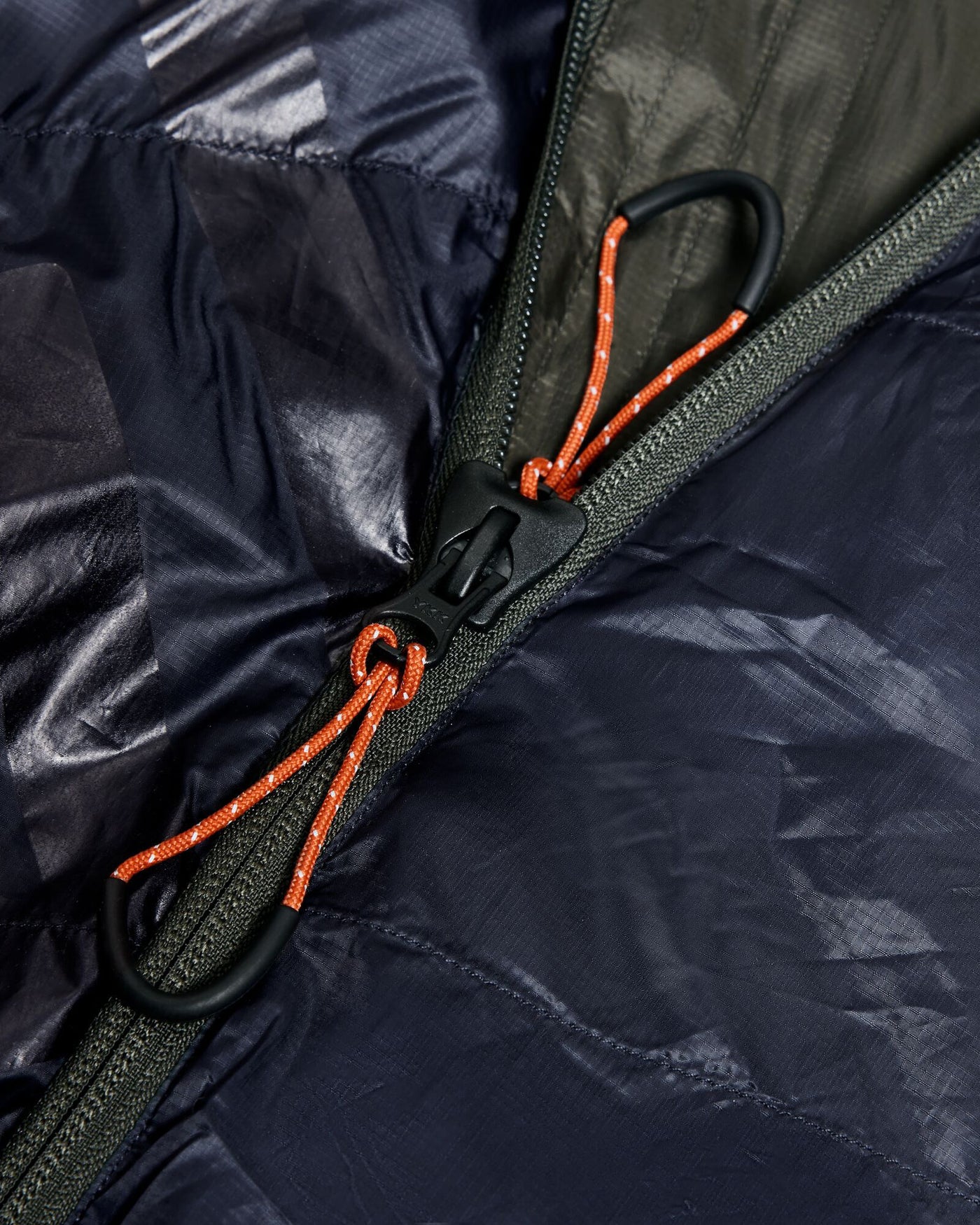 b0420_ofl_zenter_3_s_bag_regl_bla_j_1743631156000