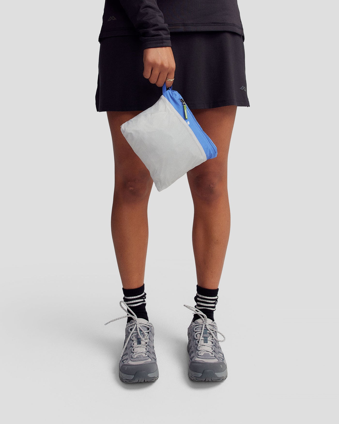 b0476_orw_trailhead_stretch_2_5l_womens_rain_jacket_m_g_1600x2000_2a2e340_1760306446000