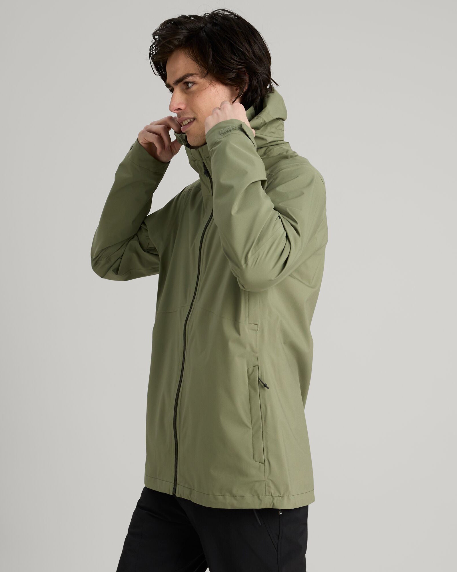 b0477_o4v_trailhead_stretch_2_5l_mens_rain_jacket_c_1743629485000