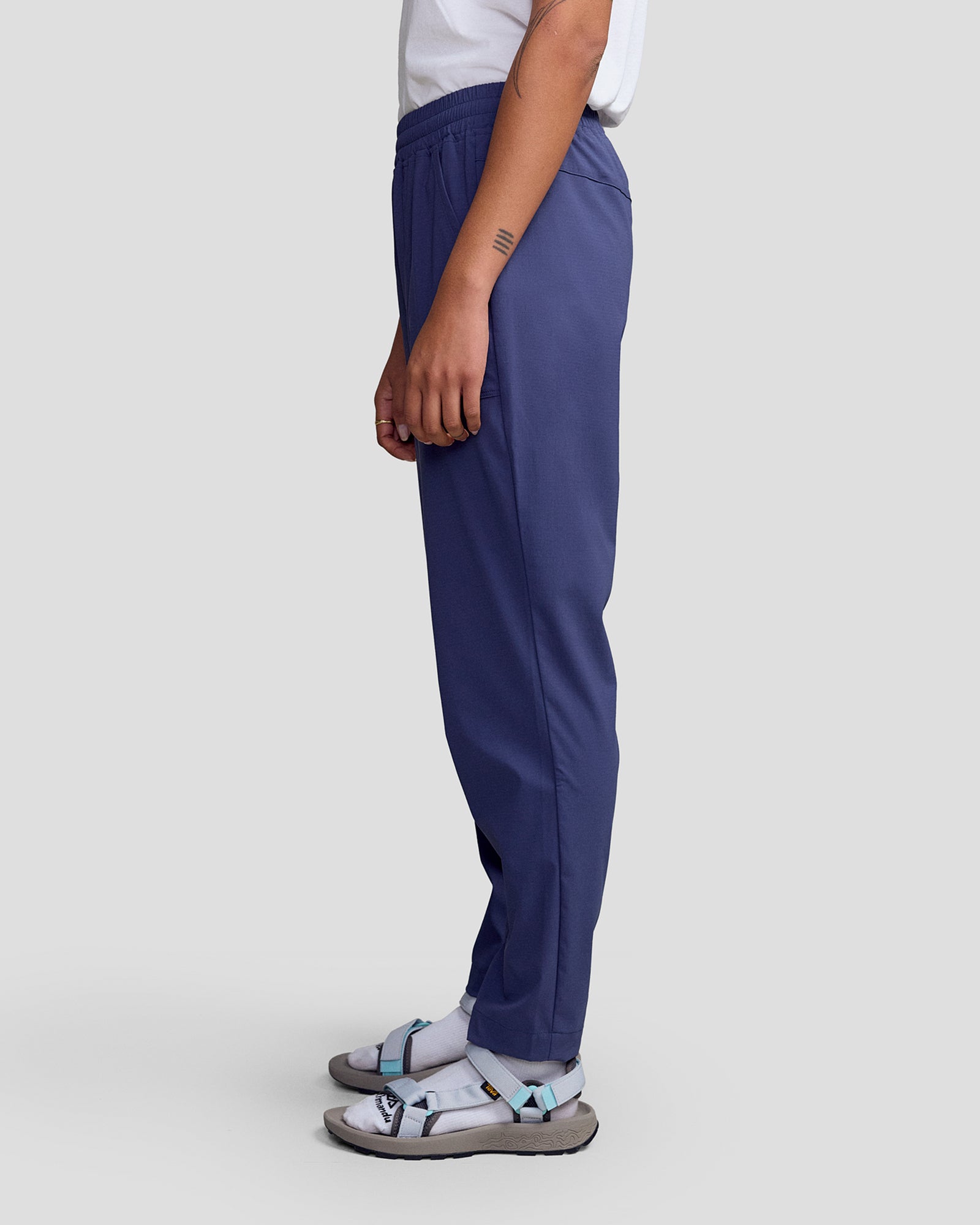 b0498_oji_miro_womens_tapered_pants_blue_m_c_1600x2000_2a2e340_1756934445000