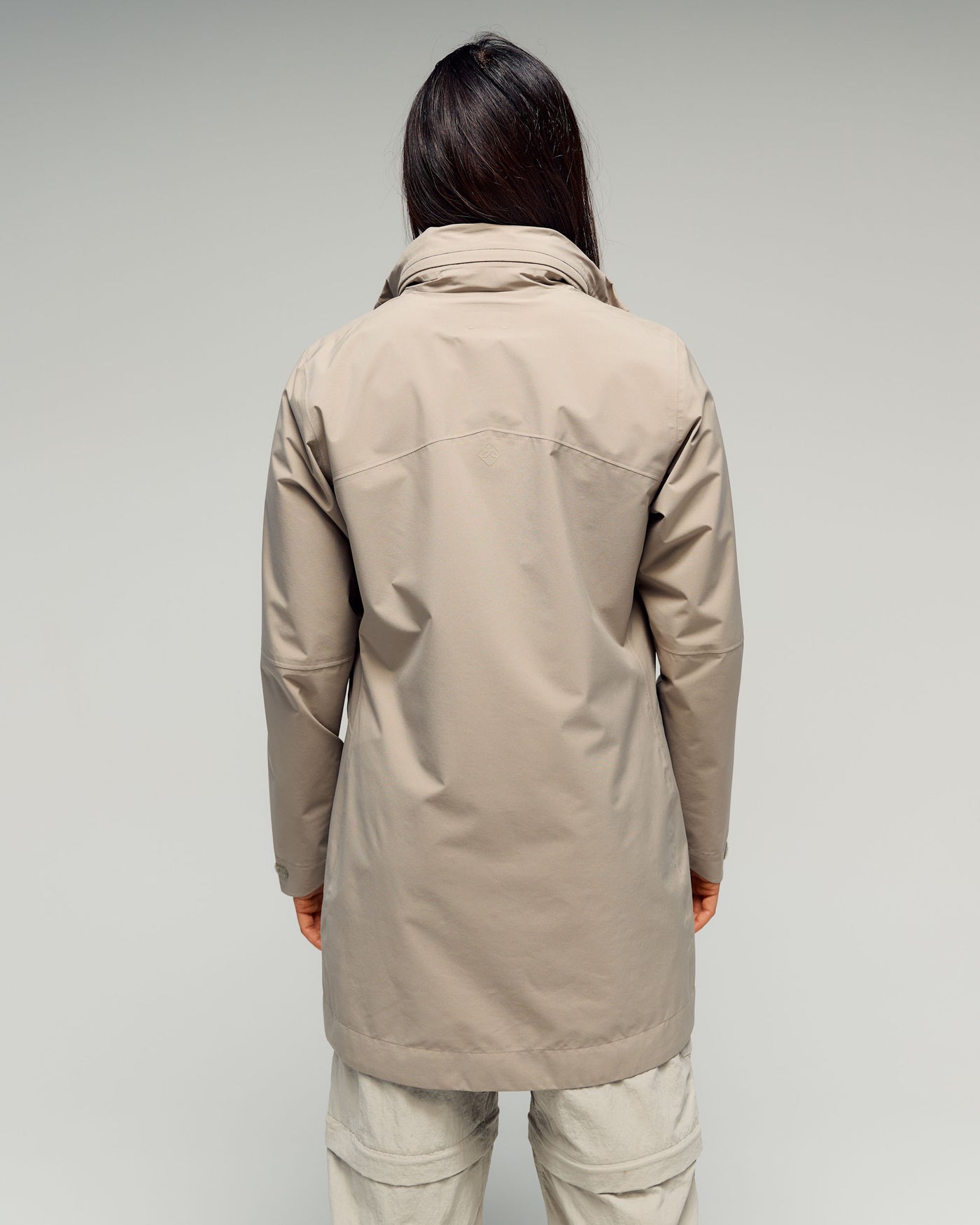 b0525_b88_trailhead_stretch_2_5_litre_womens_rain_parka_e_1769720694000