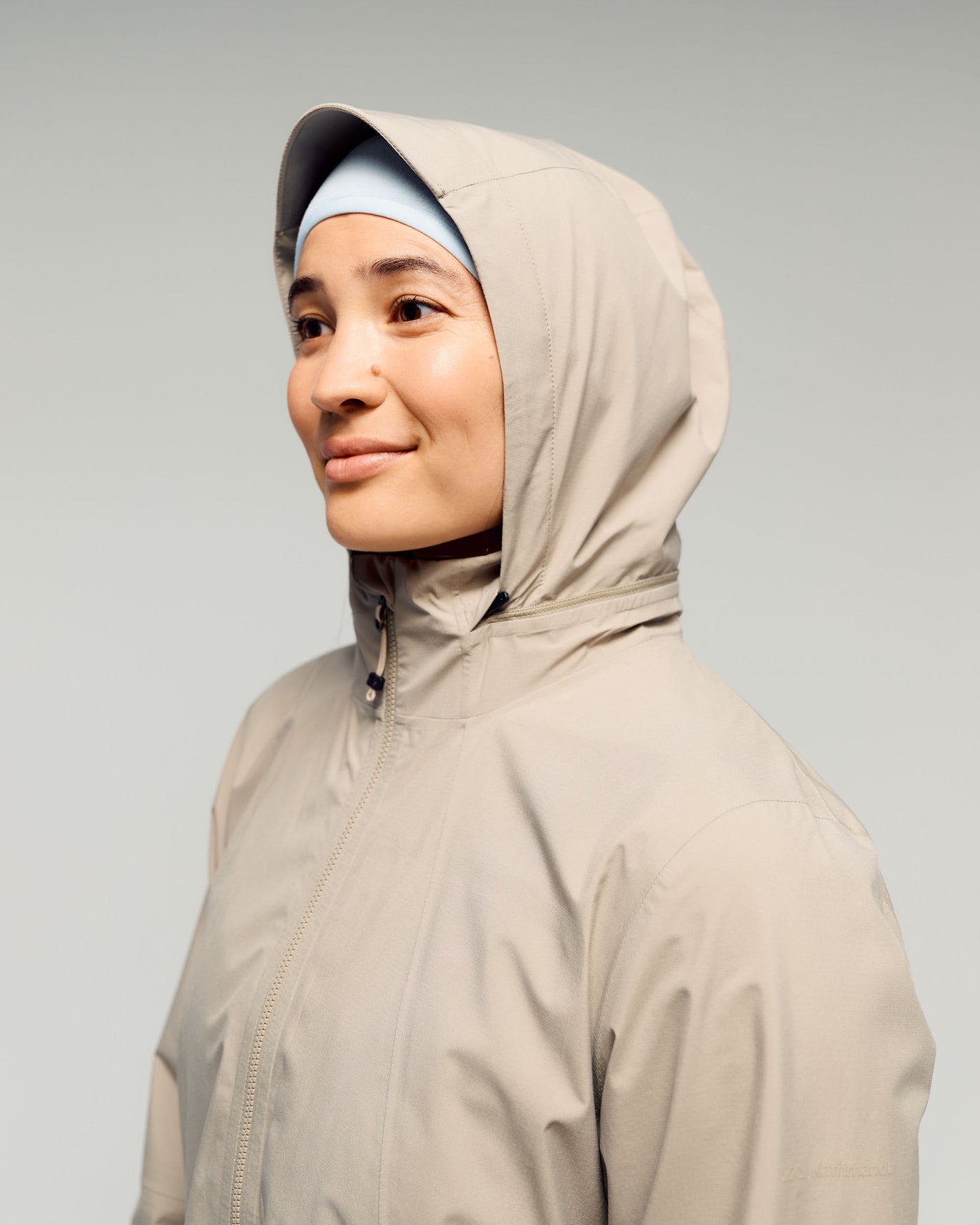 b0525_b88_trailhead_stretch_2_5_litre_womens_rain_parka_g_1769720694000