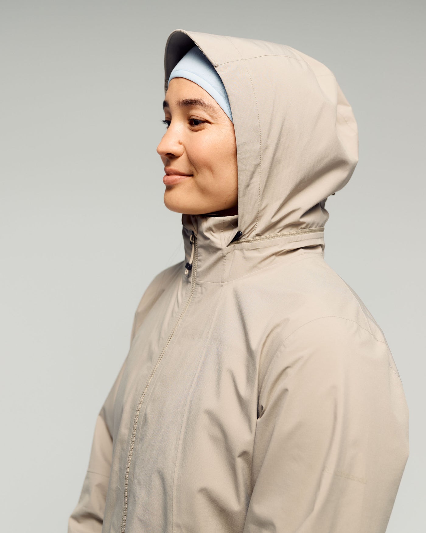 b0525_b88_trailhead_stretch_2_5_litre_womens_rain_parka_l_1769720696000