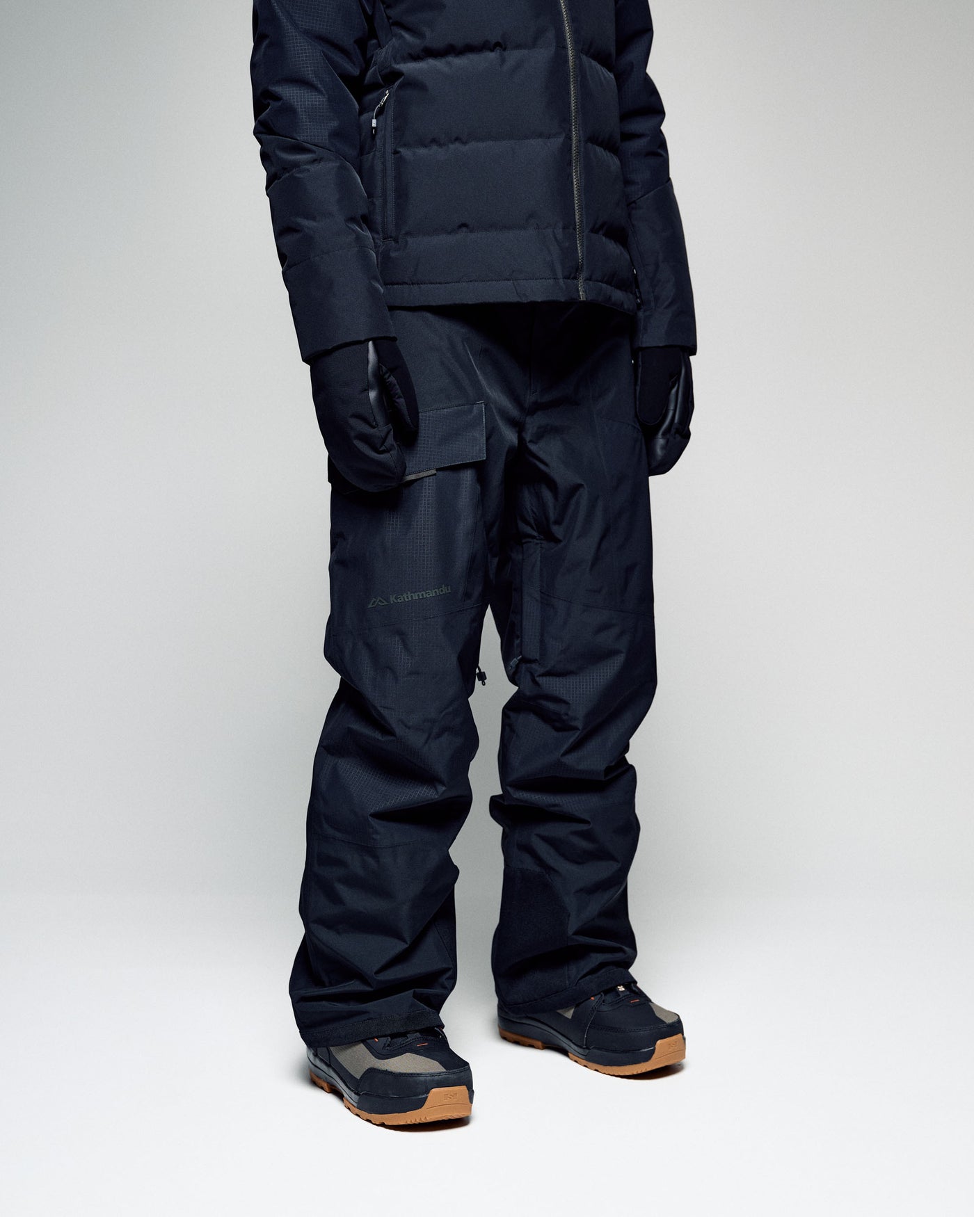 b0561_o4w_pwdr_days_2l_womens_novaloft_snow_pant_a_1775615884000
